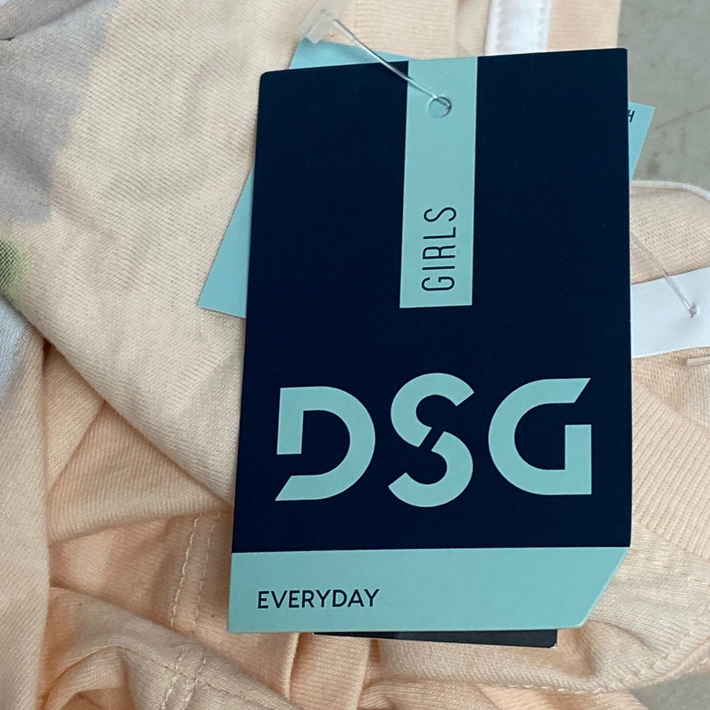 DSG Girl's Everyday Cute Boxy Graphic Tee Peach Milk Kind DAG12122 New