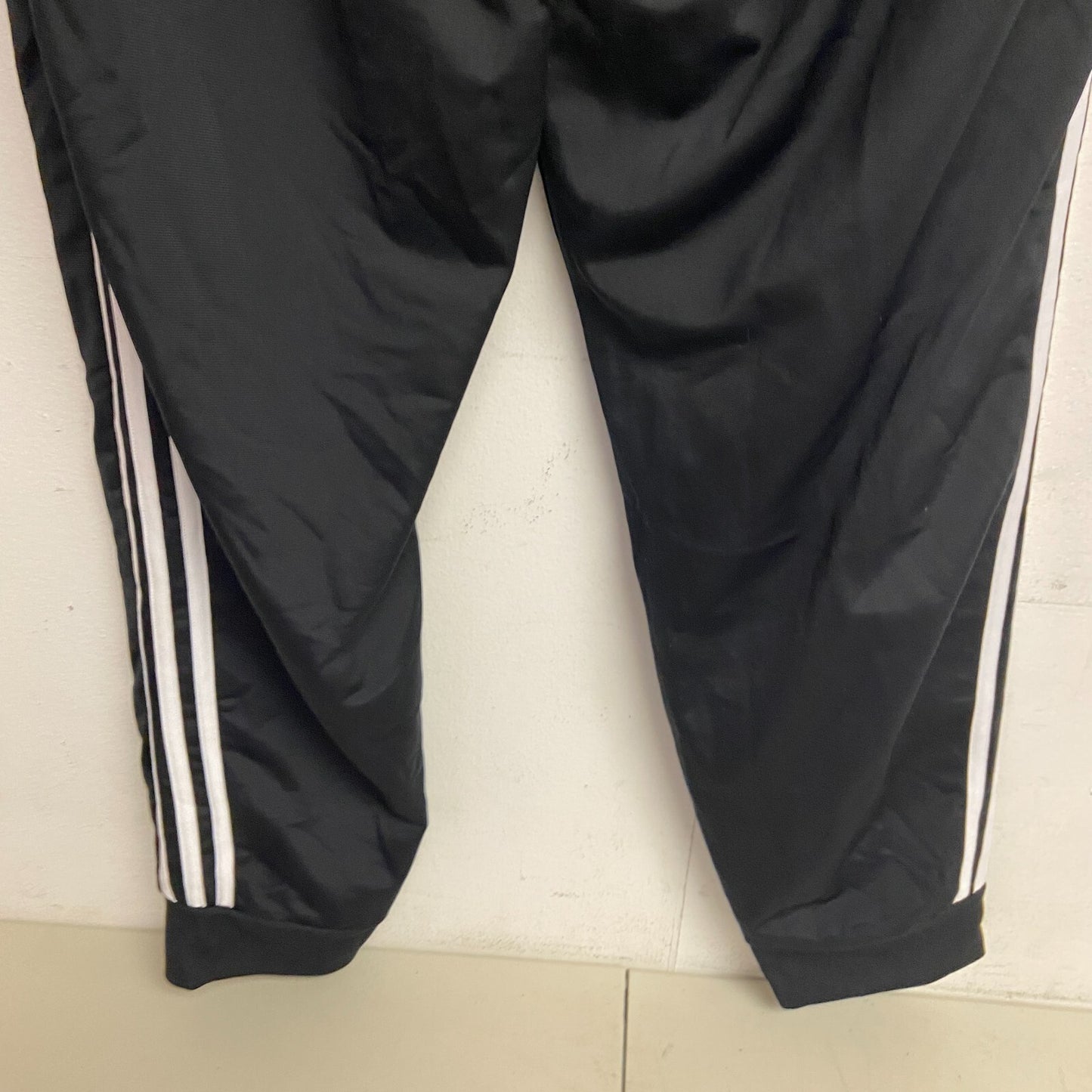 Adidas Men's Multi-sport 3 Stripe Joggers Size Extra Large Color: Black *NWT