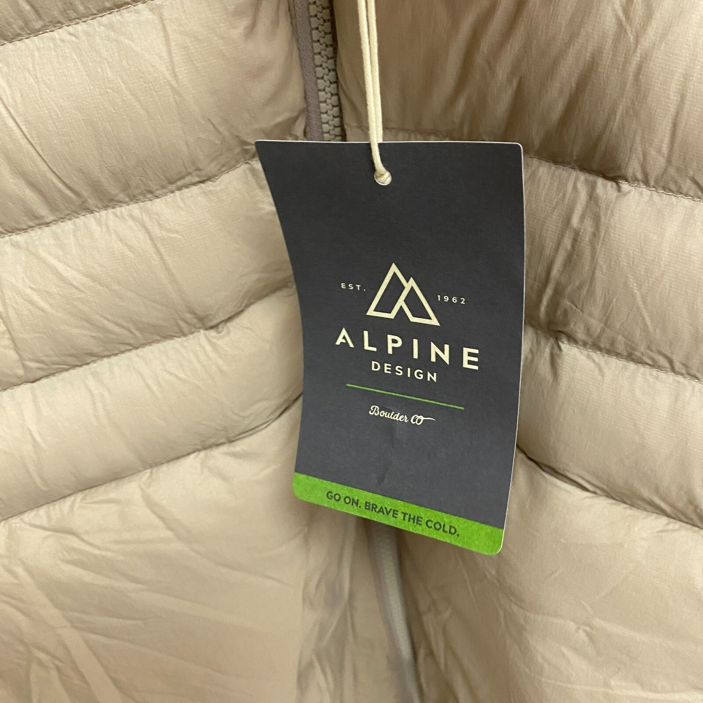 Alpine Design Men's AD M Echo Hill Insulated JKT Light Beige ADM23501 Warm