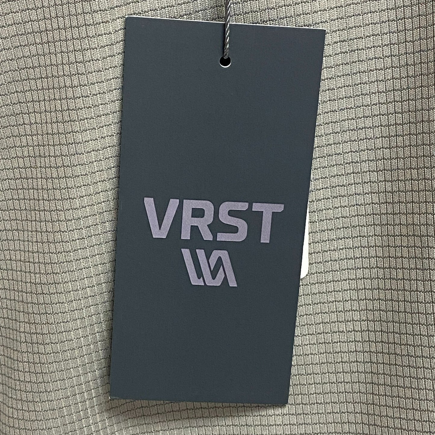 VRST Mens Run Tee Silver Shadow/ Graphic CHR Short Sleeve Crew Neck MAX200321