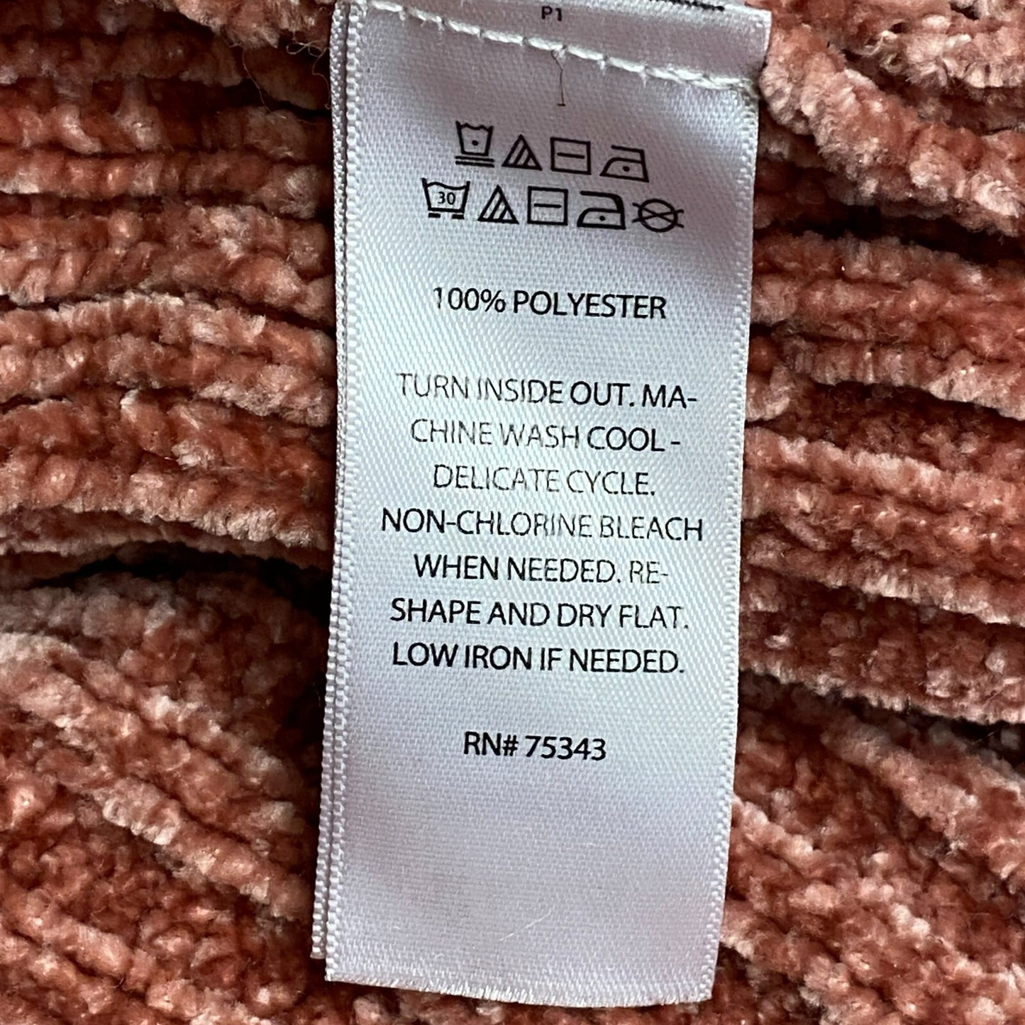 CYNTHIA ROWLEY Womens Small Turtle Neck Plush Sweater Top Pullover Pink Size M