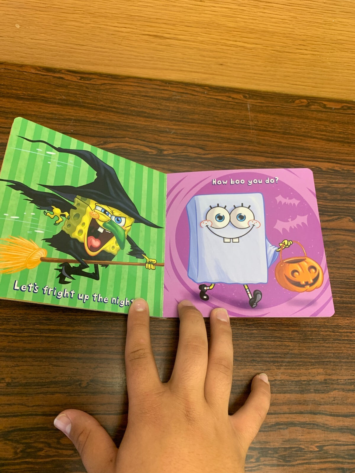 Nickelodeon SpongeBob SquarePants Happy Halloween! Kids Book / NEW!!!
