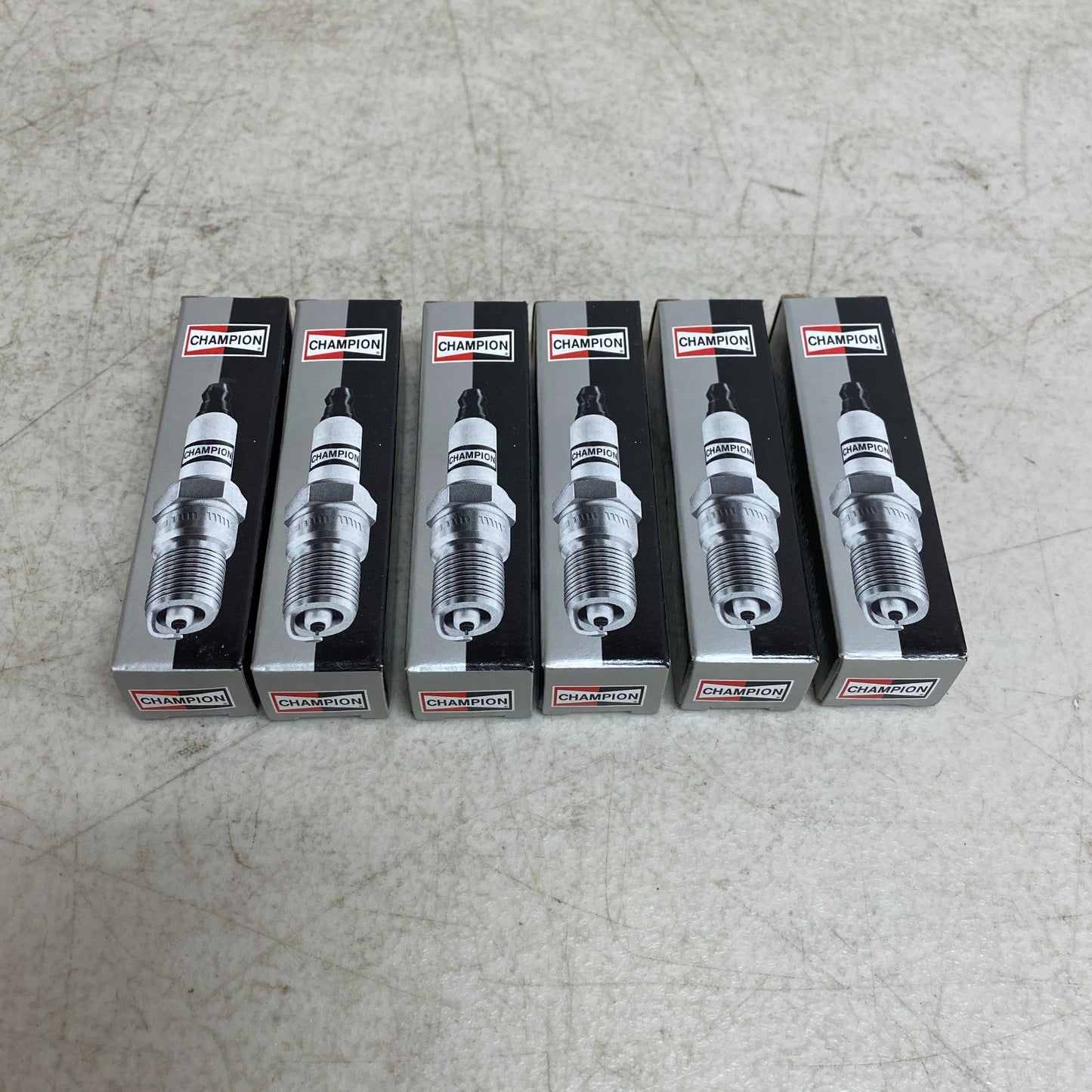 Champion RN14PMP5 Double Platinum Spark Plug 7031 for 1992–1999 Dodge Viper