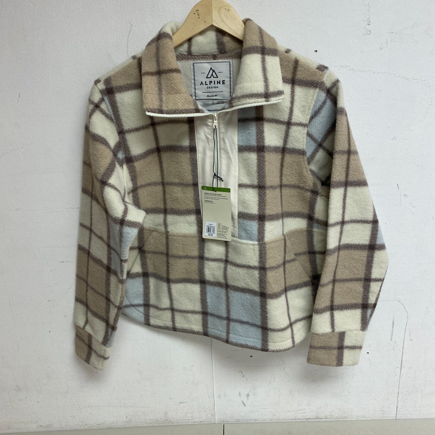 Alpine Design Women's W AD Wayfarer Fleece 1/4 Zip Frigid Plaid Tan ADW23680P