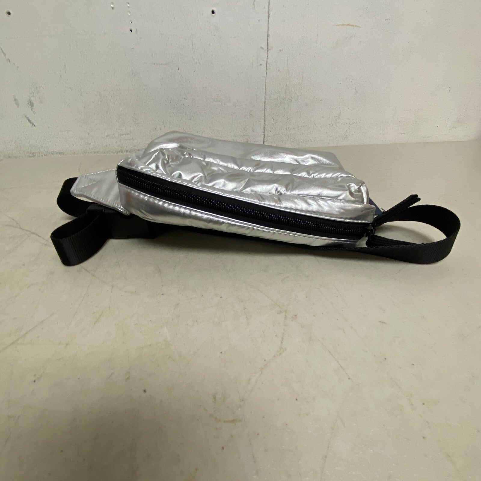 DSG Women's Accessories Essential Crossbody Bag Waist Pack Silver DSGBOSS05 New