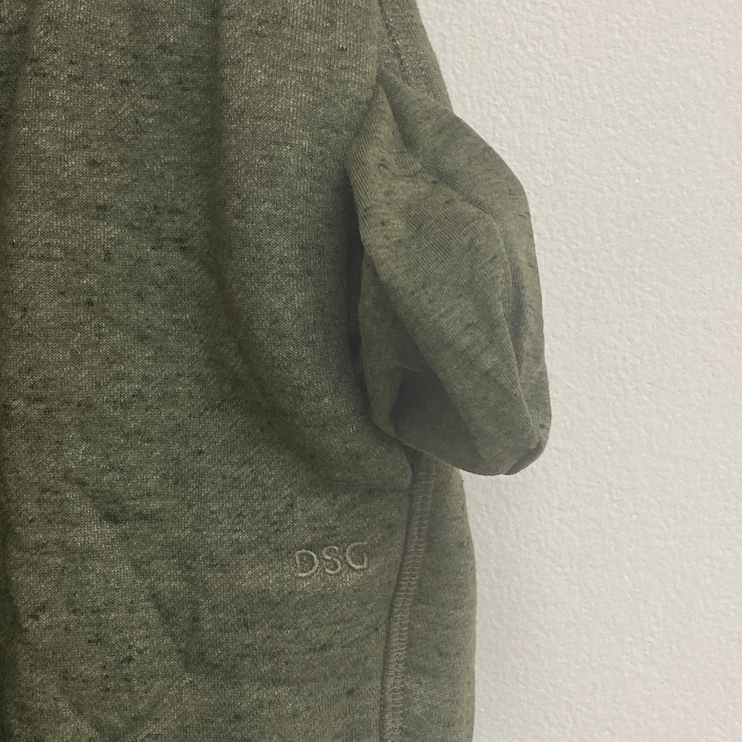 DSG Menâs Fleece Jogger Heather Forest Nighter/Pure Black Nep DAM21405H Pants