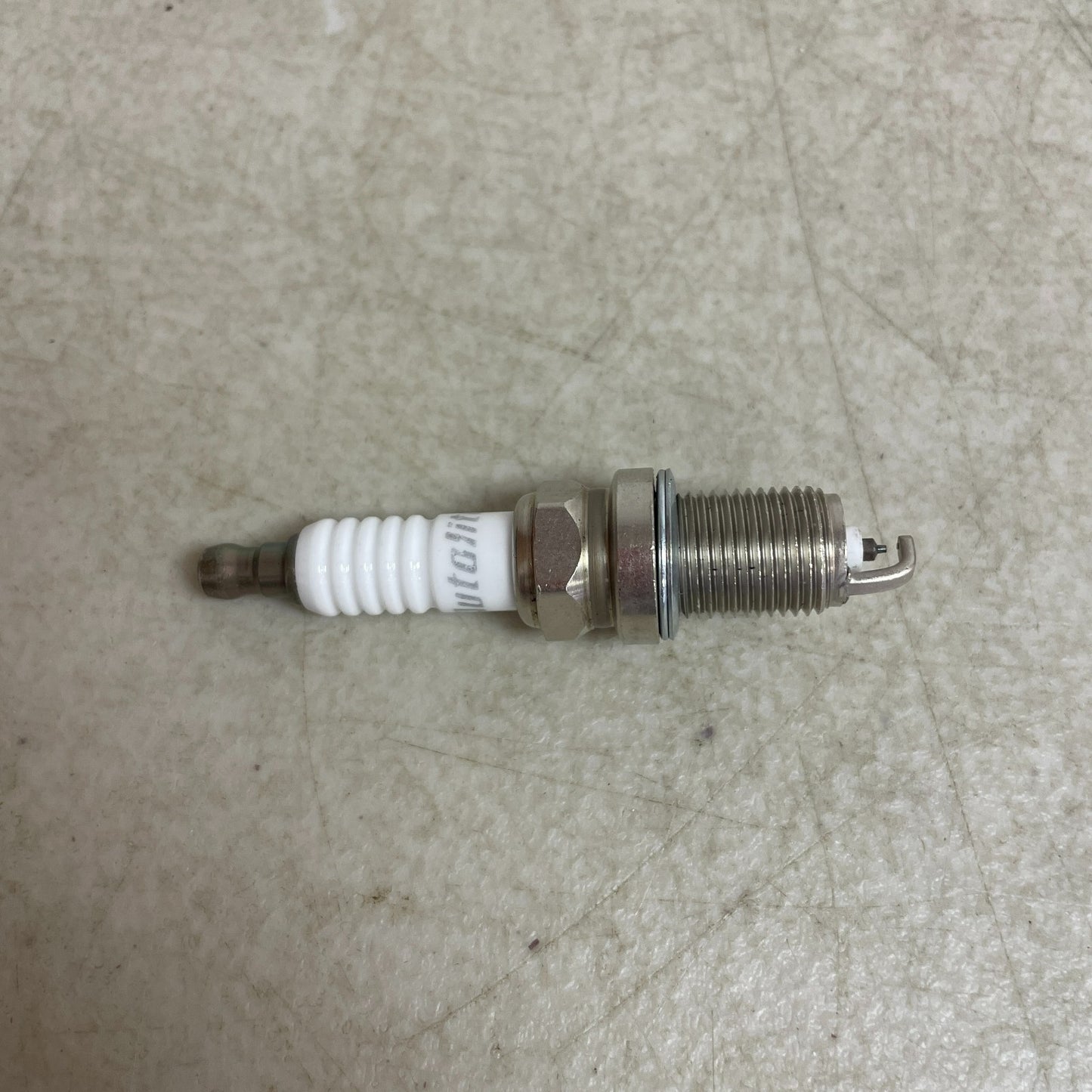 Autolite Iridium XP Spark Plug 0.6mm Fine-Wire 14mm Flat Seat 2 Pack XP5224