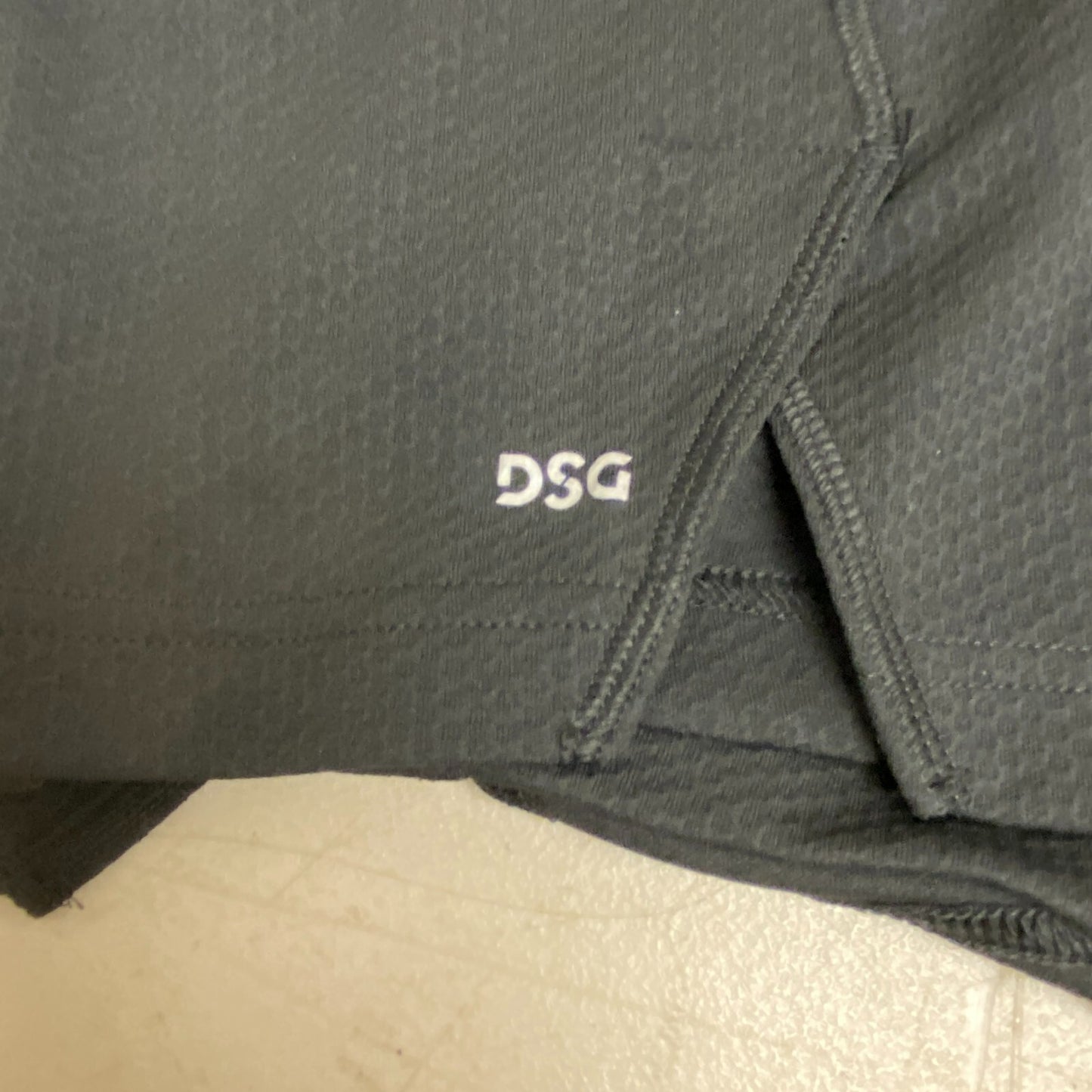 DSG Men's Textured Training Short Pure Black DAM20114 Sporty Trendy Fitness Gym