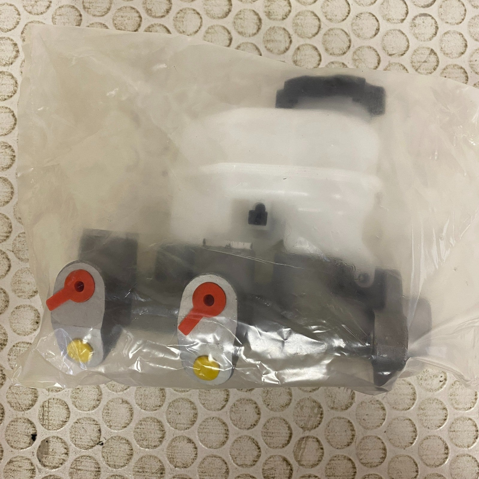 CARQUEST MCA390175 Brake Master Cylinder w/ Reservoir Aluminum 0.946″ Bore