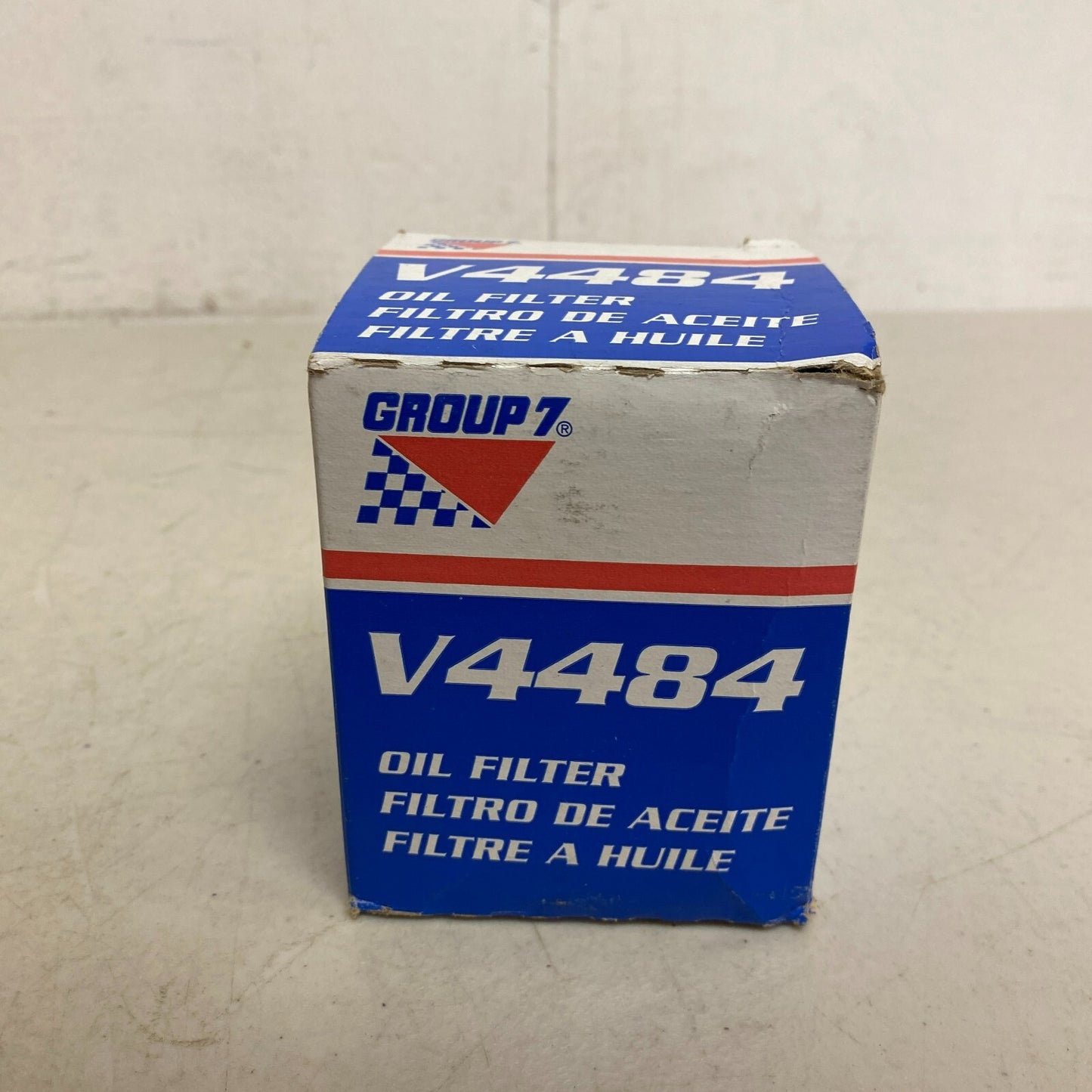 Group 7 V4484 Oil Filter