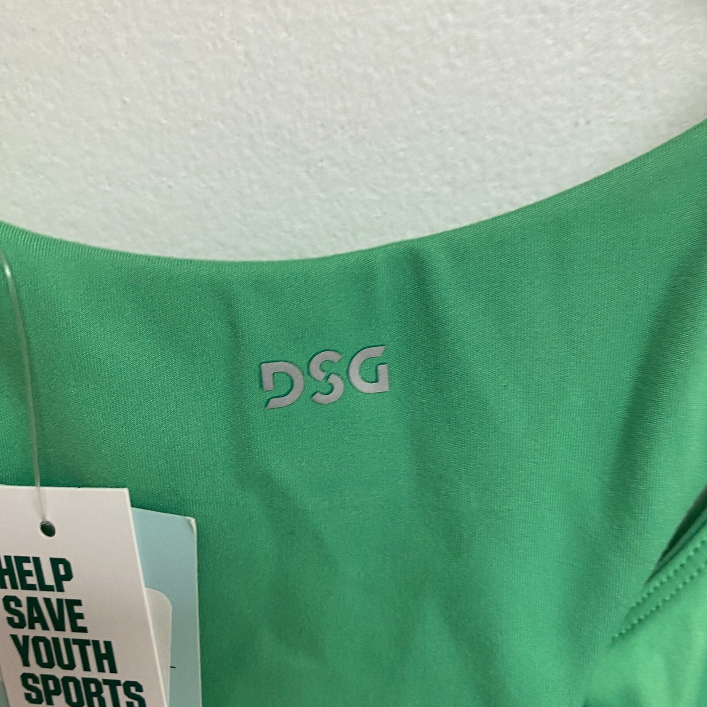 DSG Women's Momentum Cropped Tank Top Slime Green Sports DAW13301 Brand New