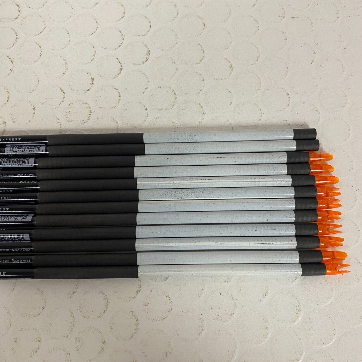 Carbon Express Mutiny Arrow Shaft Size 350 Carbon 12 Pack