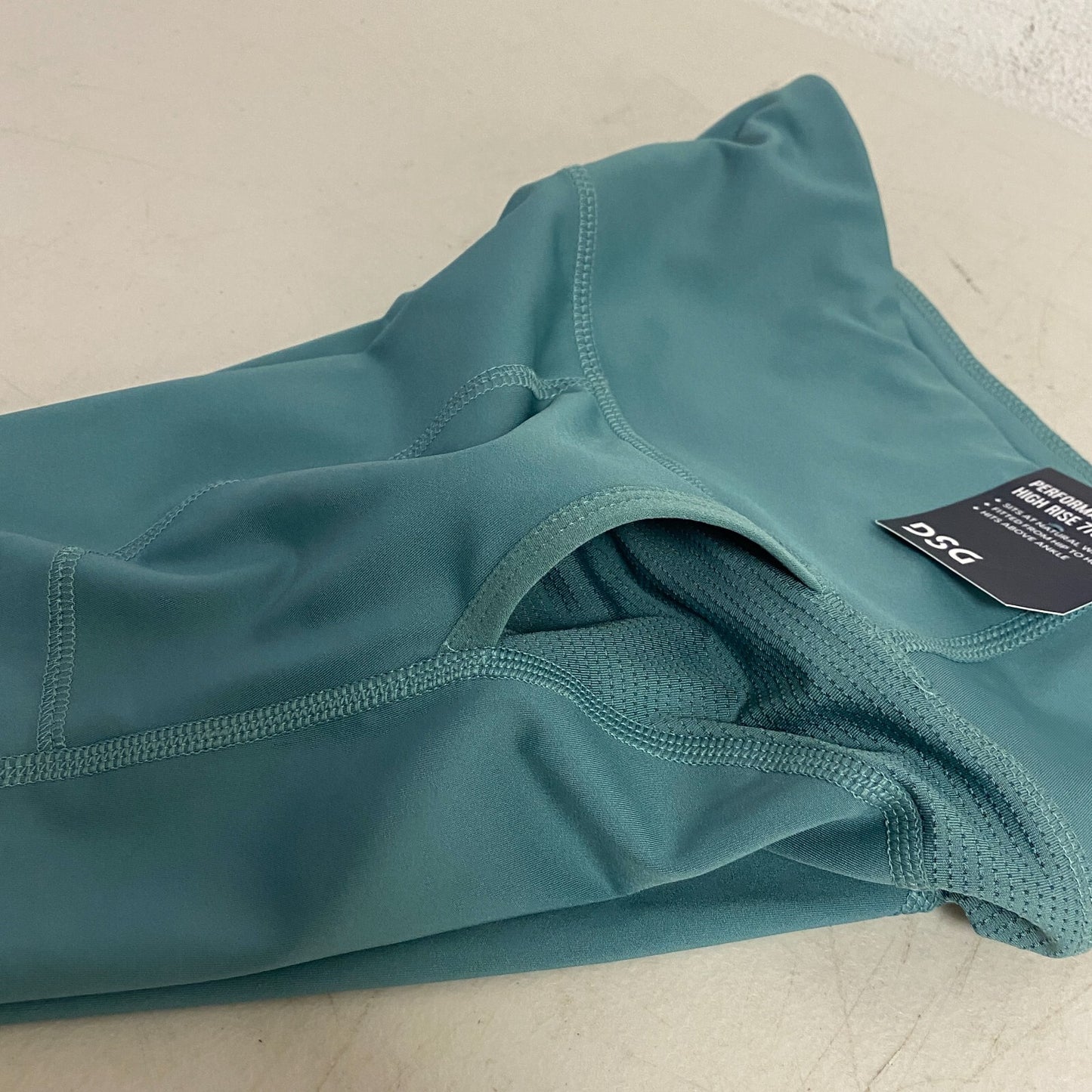 DSG Women's Running Performance High Rise 7/8 Legging Ankle Muted Algae DAW21210