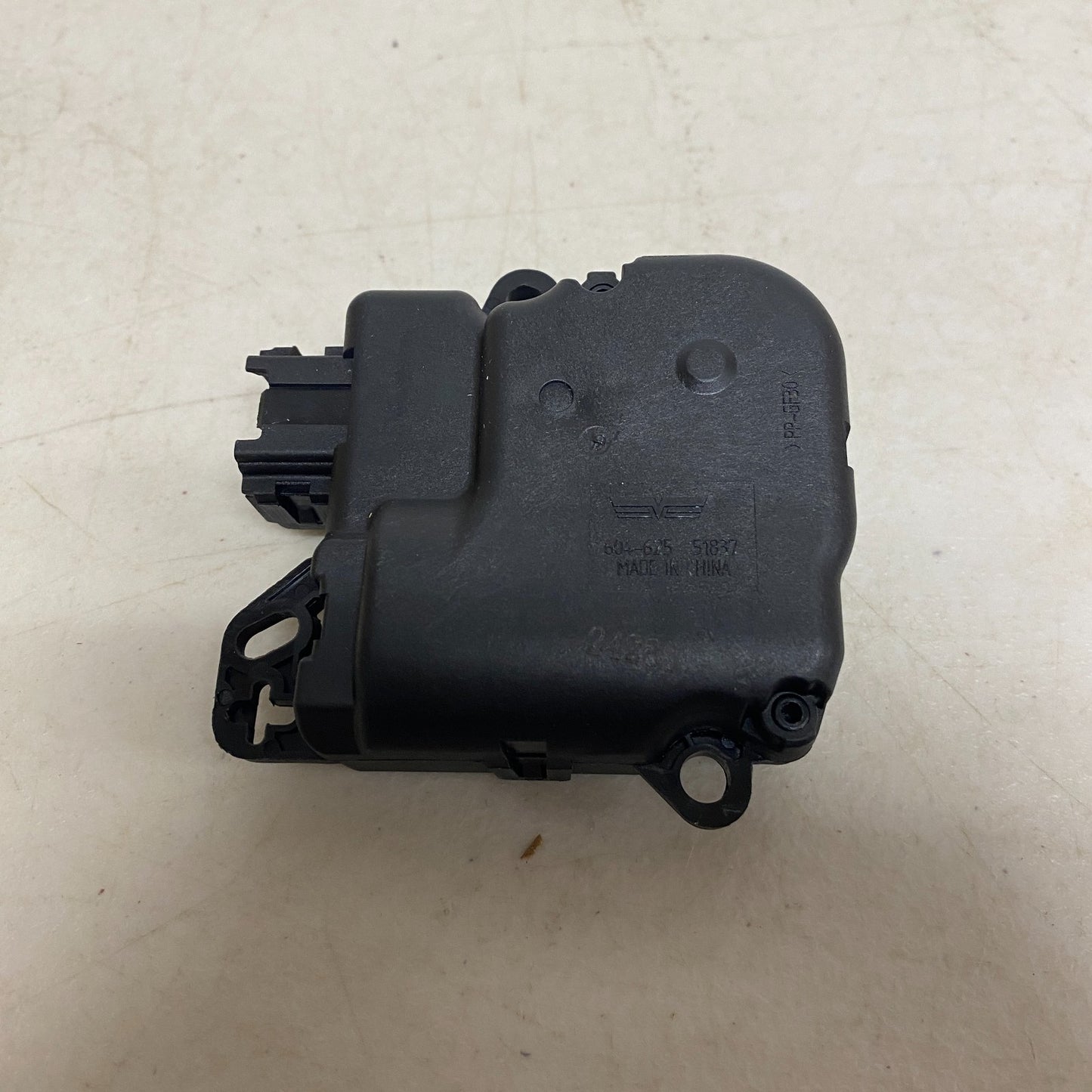 Dorman 604-625 HVAC Blend Door Actuator Direct Fit Inlet Air Door Motor