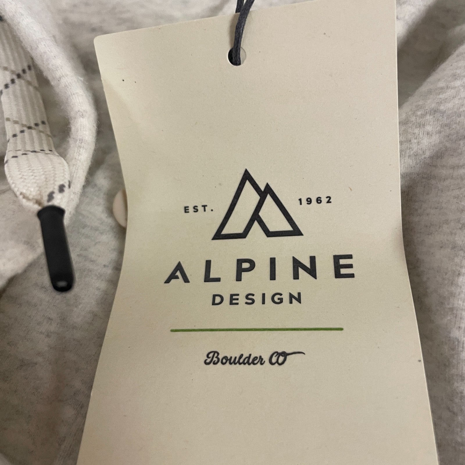 Alpine Design Womenâs W AD Wanderful Hoodie Off White Heather ADW23201