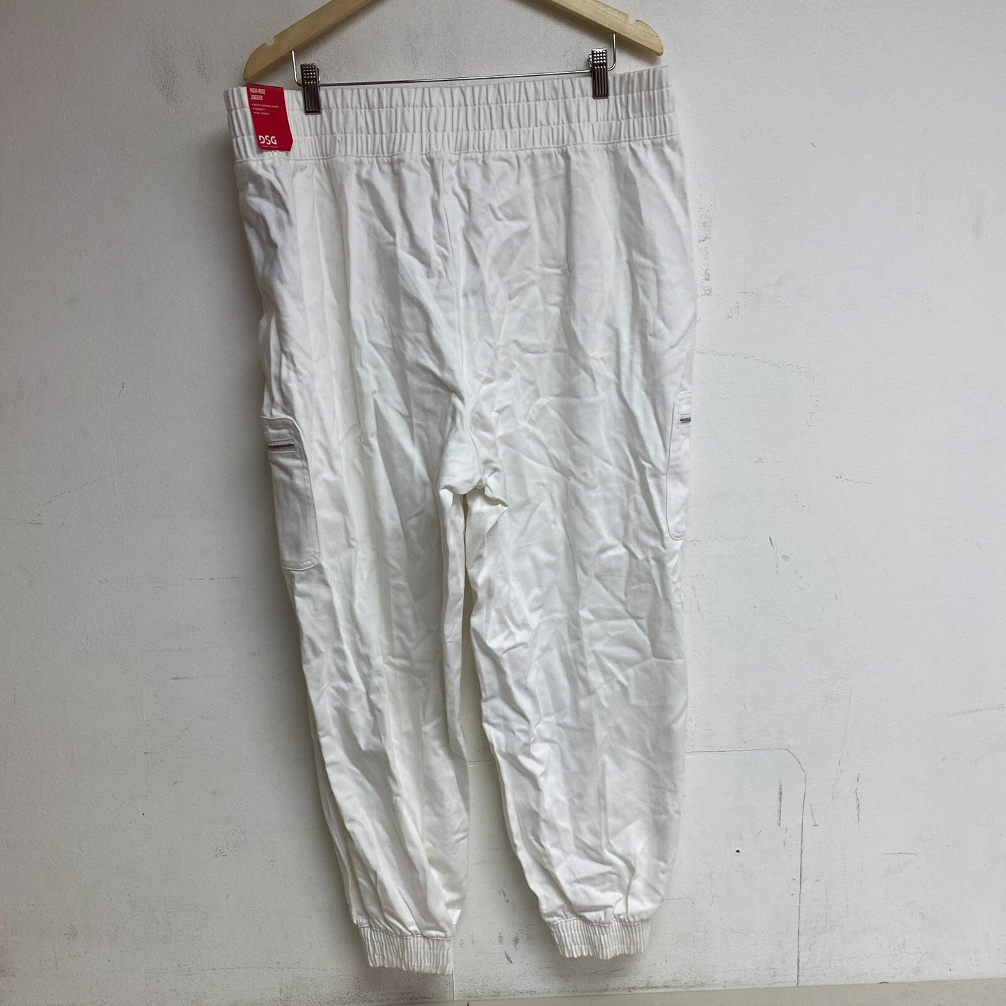 DSG Twitch + Allison Twill Jogger Pure White Solid BOSSW22309