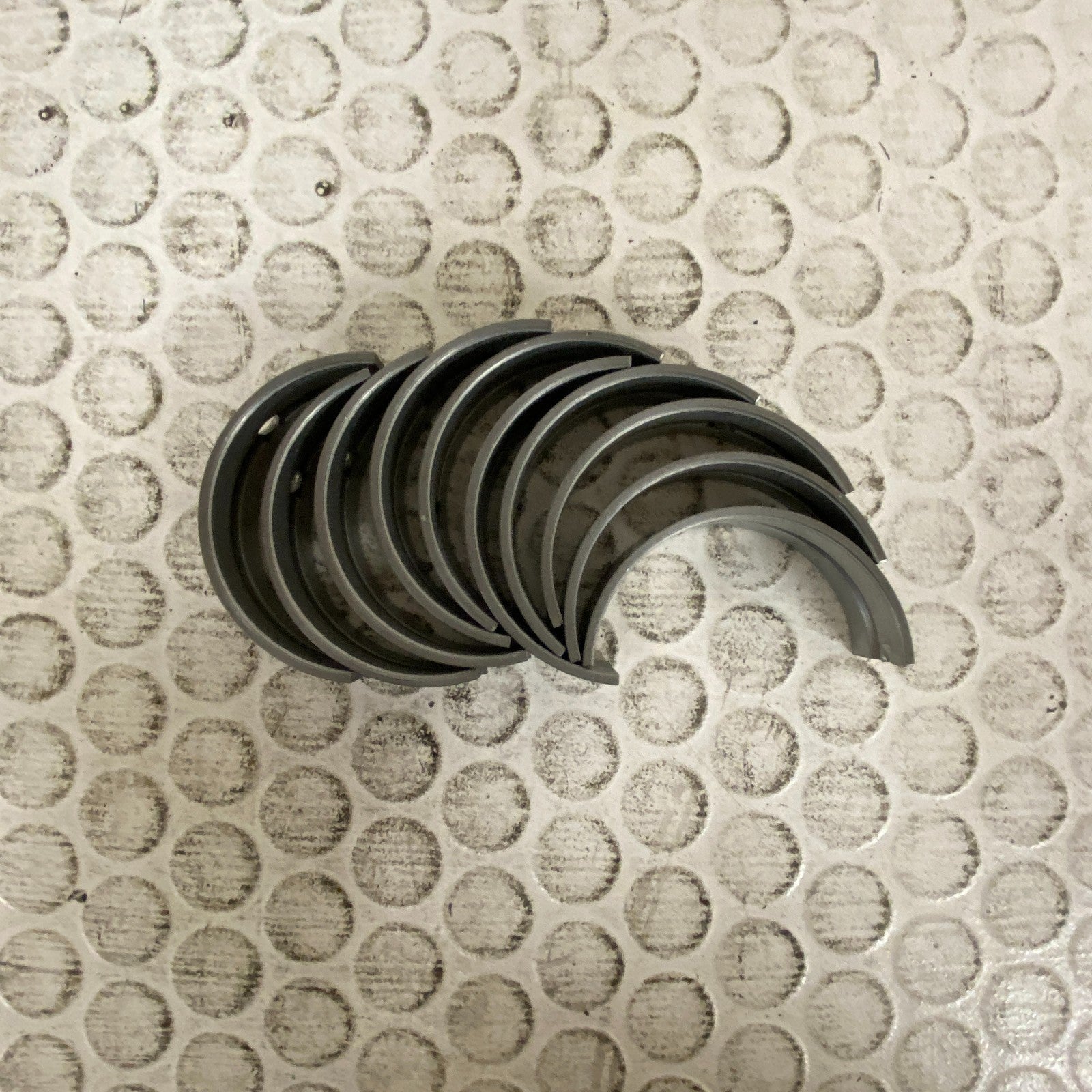 Taiho 42-01561 Main Bearing Set 1989-1997 Nissan KA24DE 2.4L