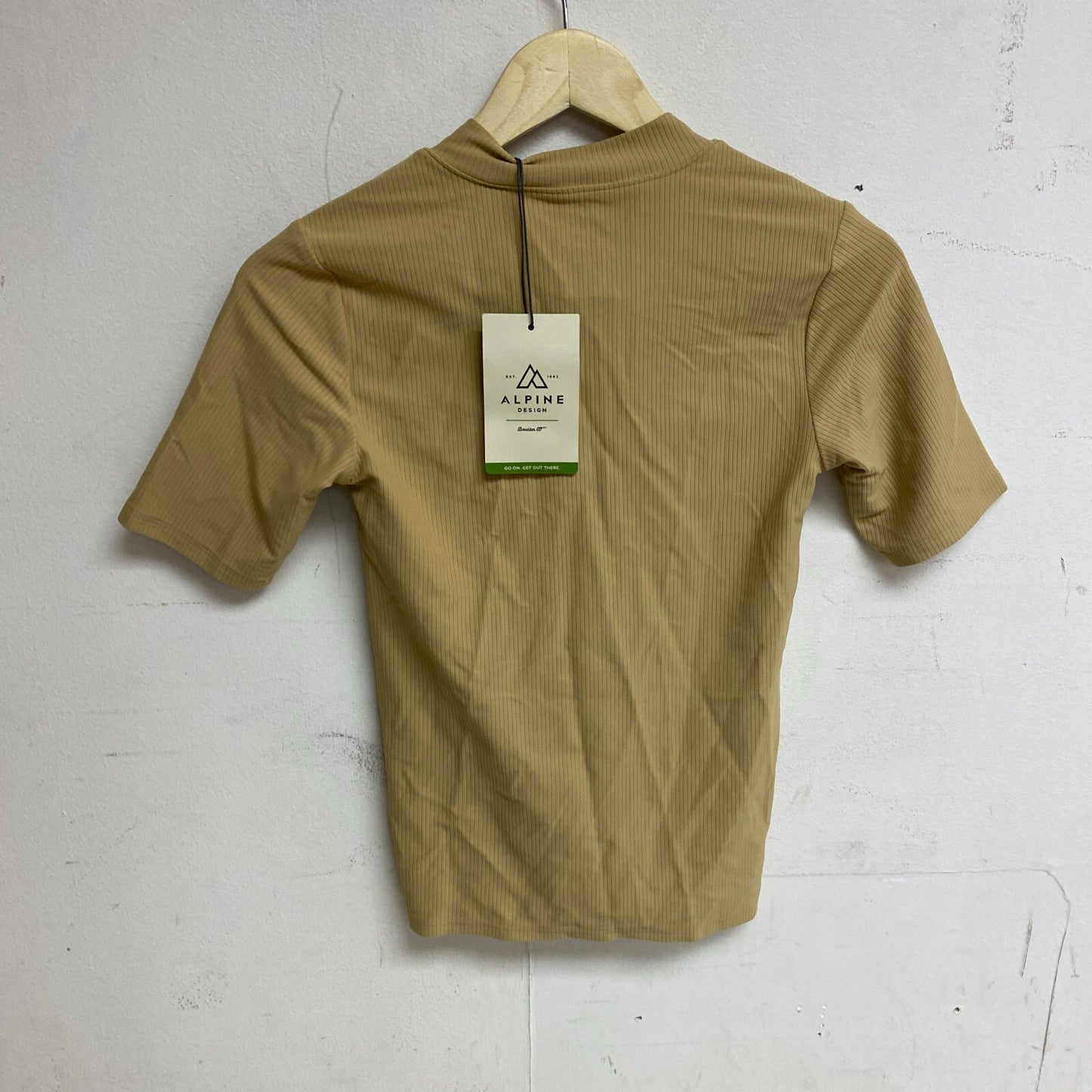 Alpine Design Womens Â½ Zip Half Sleeve Utility Khaki ADW13196