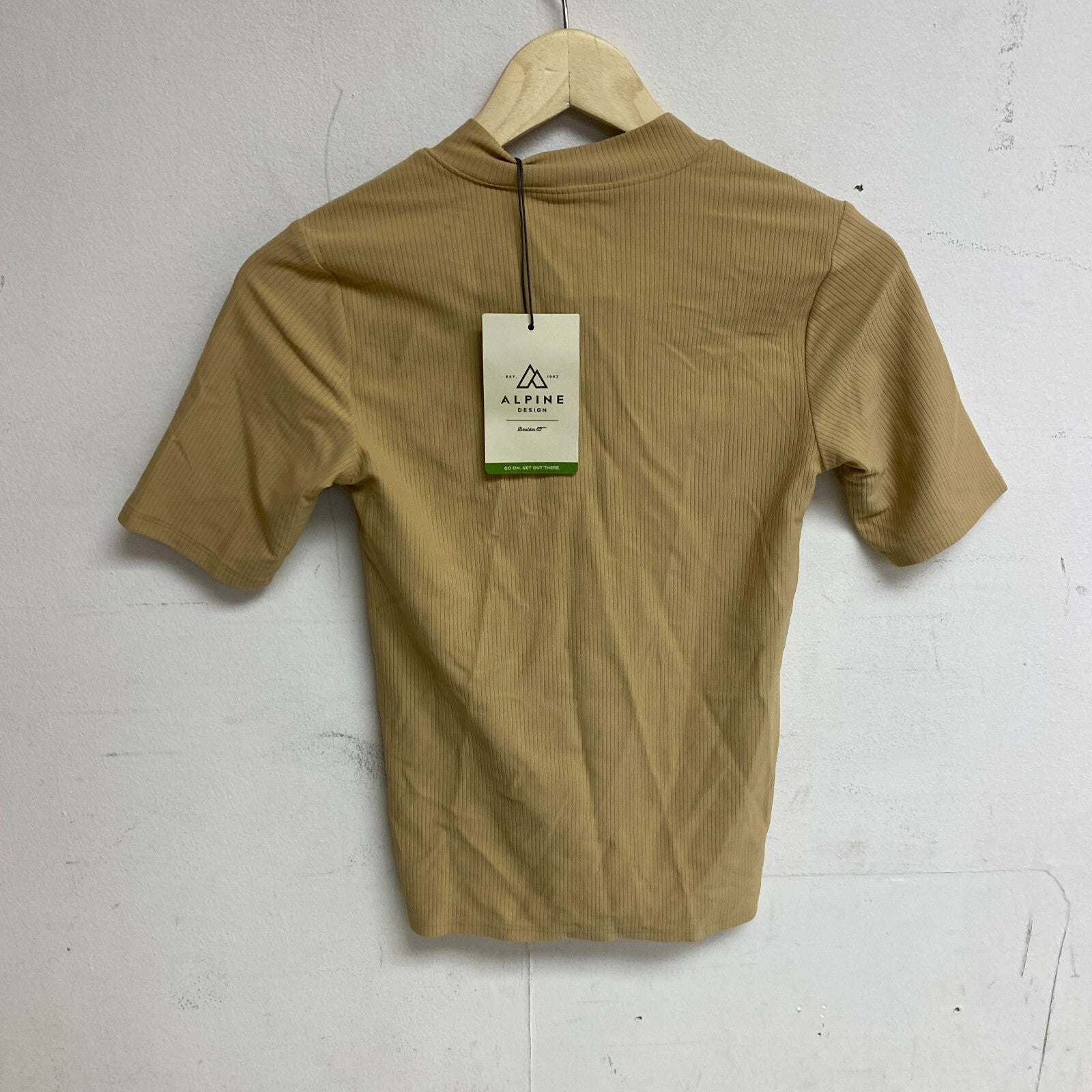 Alpine Design Womens Â½ Zip Half Sleeve Utility Khaki ADW13196