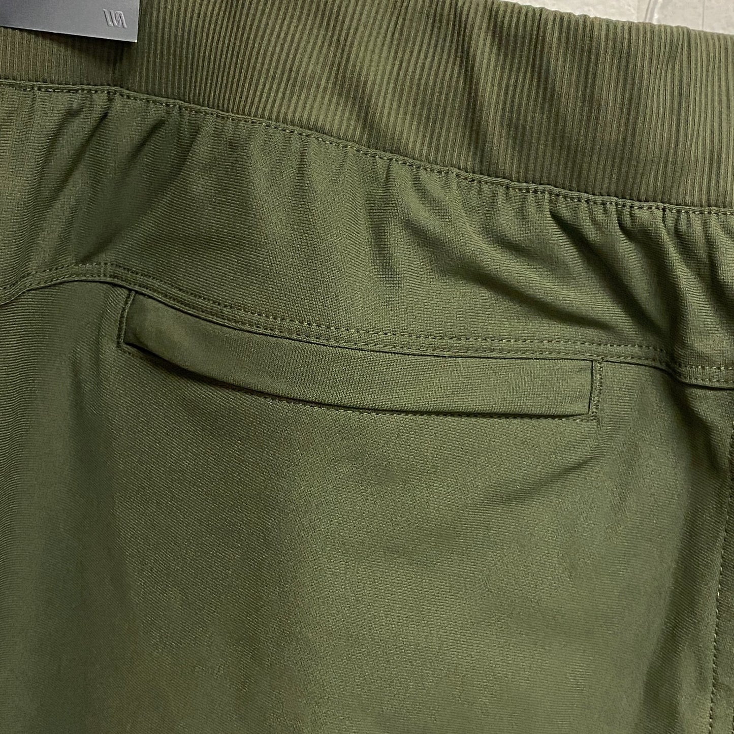 VRST Mens Commuter Slim Fit Jogger Forest Night Solid Stylis Trendy MAX200431