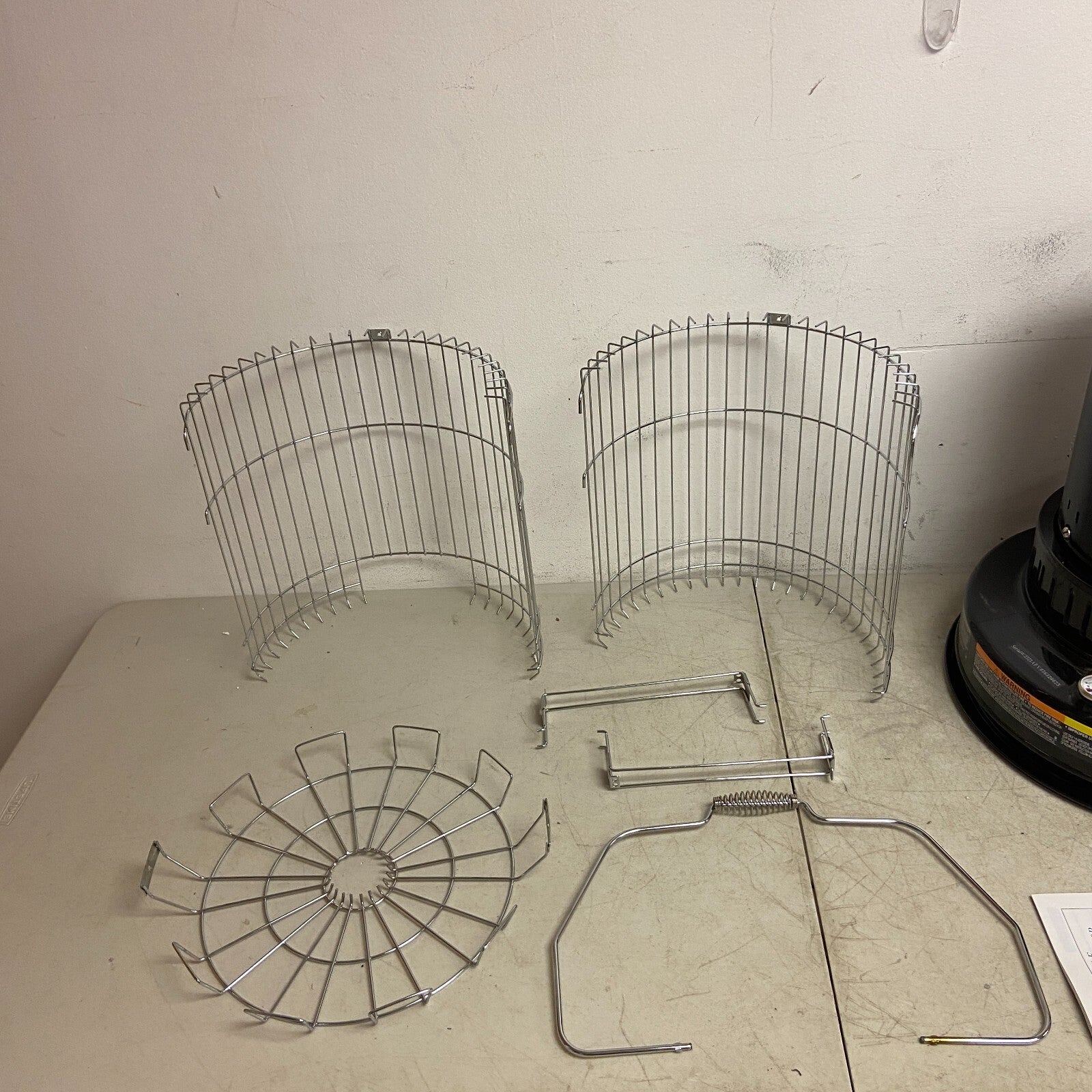 Dyna-Glo WK95C8B 23800 BTU Indoor Portable Kerosene Convection Heater