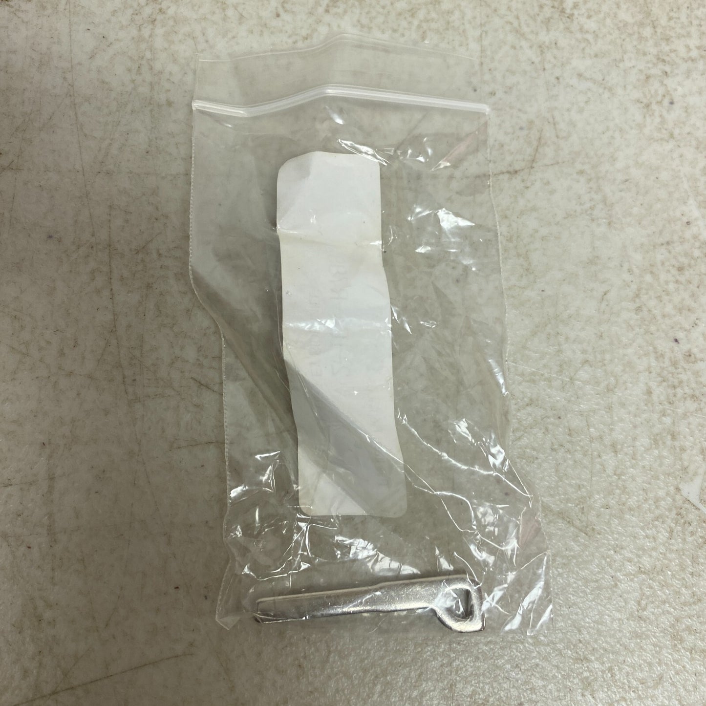 Ford Emergency Blank Key Blade 164-R7992 Brand New
