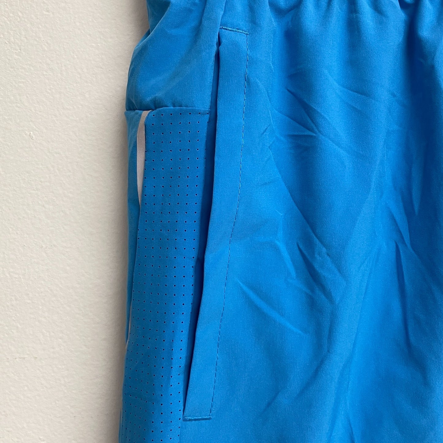 DSG Men's 7" Stride Running Shorts Ibiza Blue Lightweight Athletic DAM21202