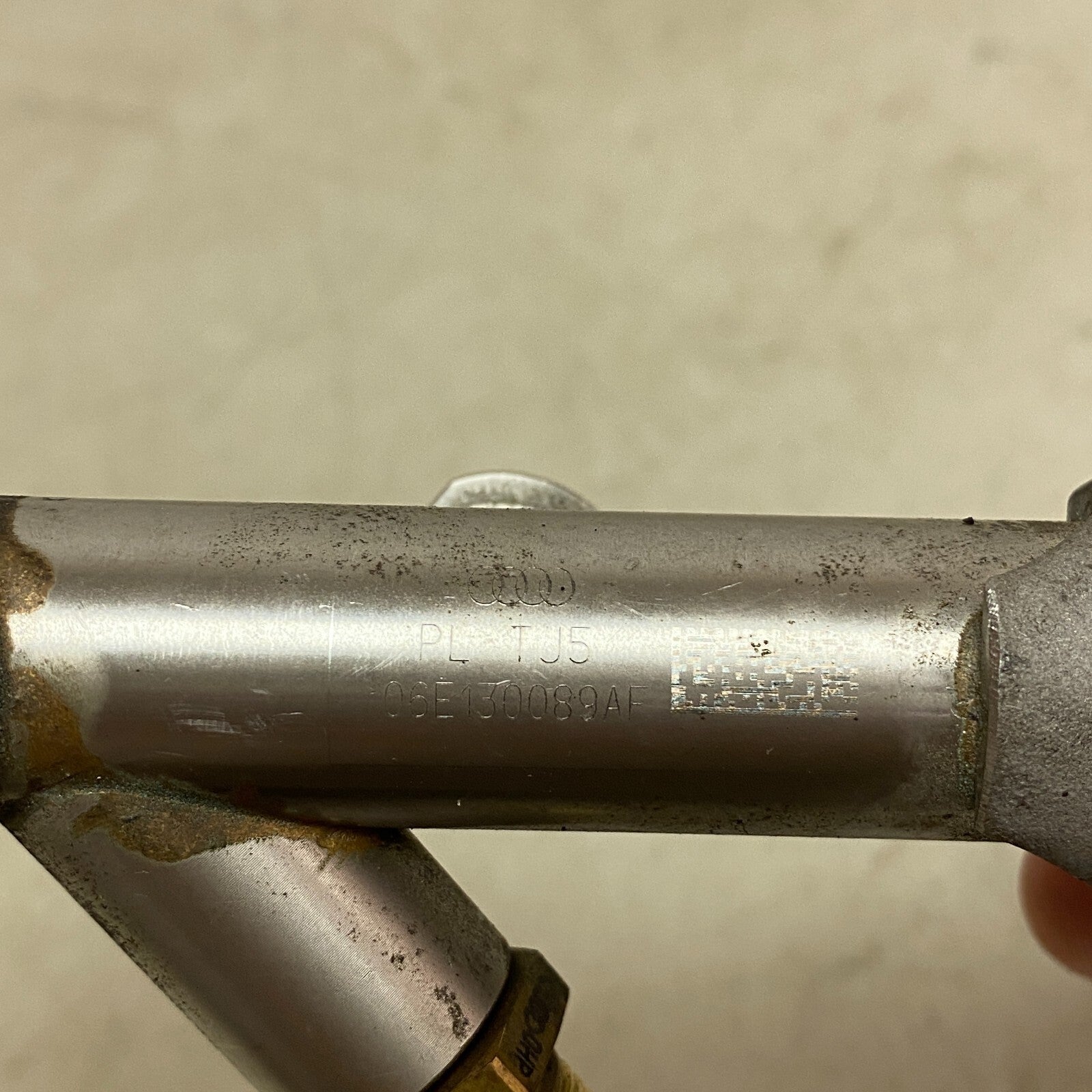 Audi LEFT FUEL RAIL / PIPE for 2016-2024 AUDI Q7 4M 3.0L 06E130089AF