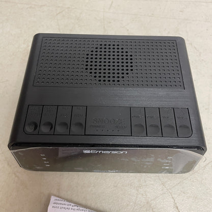 Emerson SmartSet CKS1900 Dual Alarm Clock Radio AM/FM Dimmer 0.9" LED Display