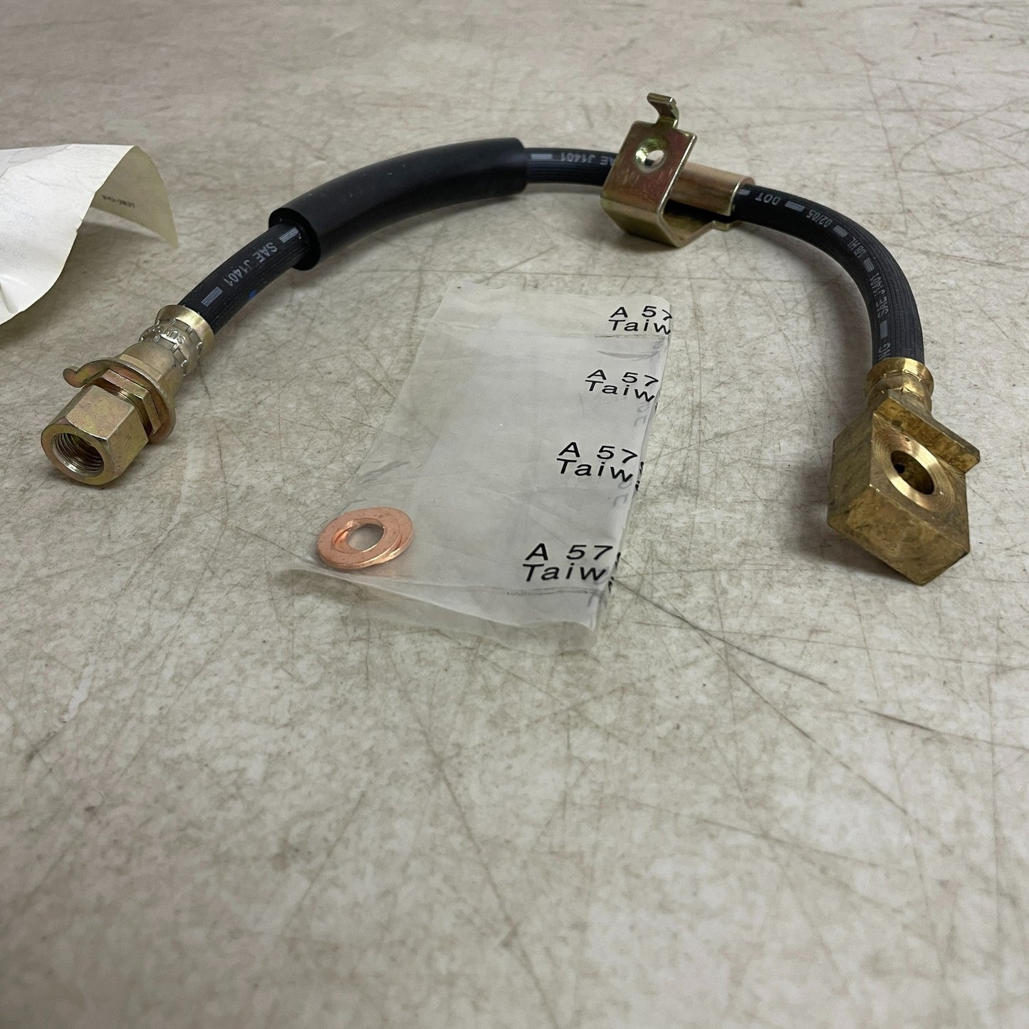 CarQuest Premium Brake Hose Assembly FL Banjo-Female 15.9″ BHA38193