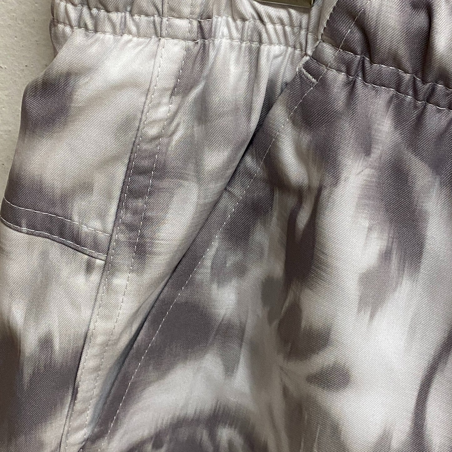 DSG Men's 6" Rec Shorts Palm Life Pure White Floral Stylish Relaxed DAM12111PRT