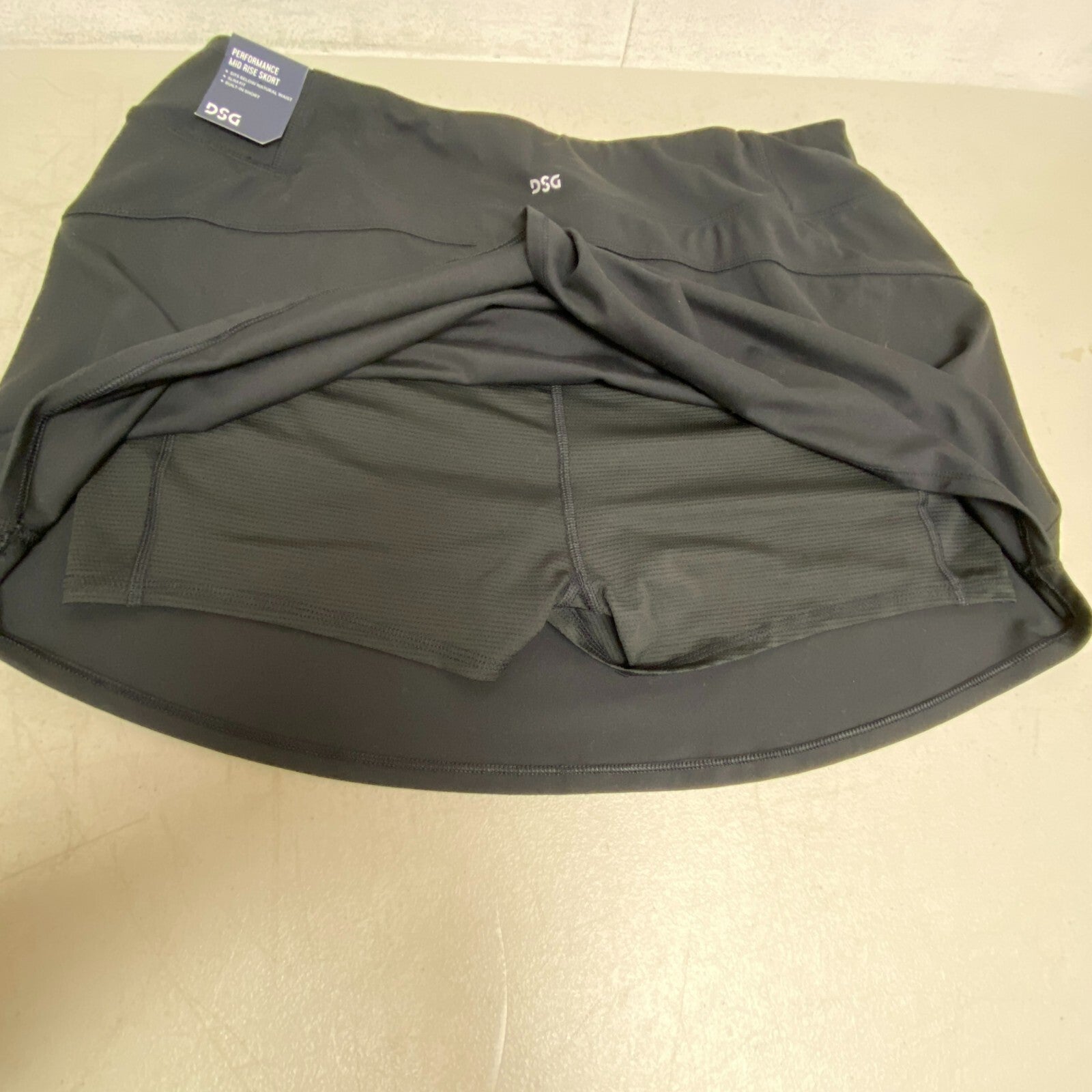 DSG Womens Performance Skort Pure Black Solid Summer Stylish Trendy DAW12325