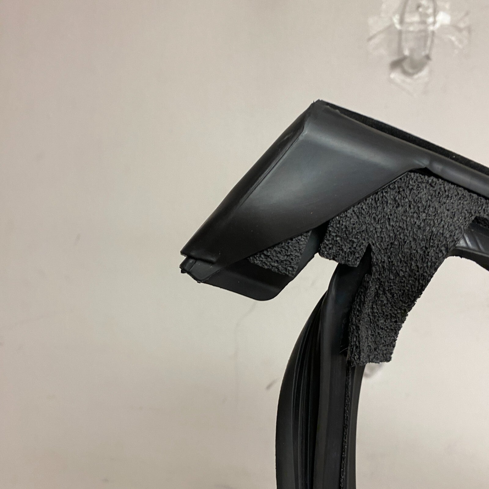 Ford Run - Door Glass FA1Z-5825767-A , Brand New