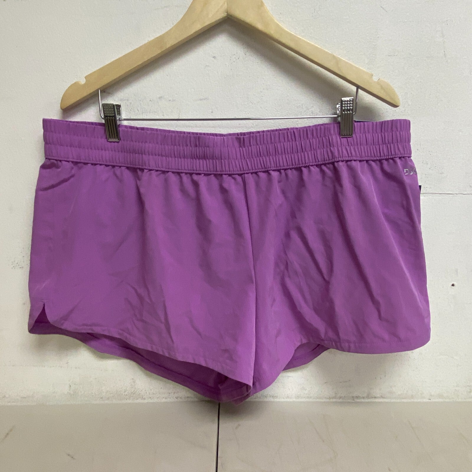 DSG Women's Stride Shorts Lilac Fields DAW39320AZ BRAND NEW