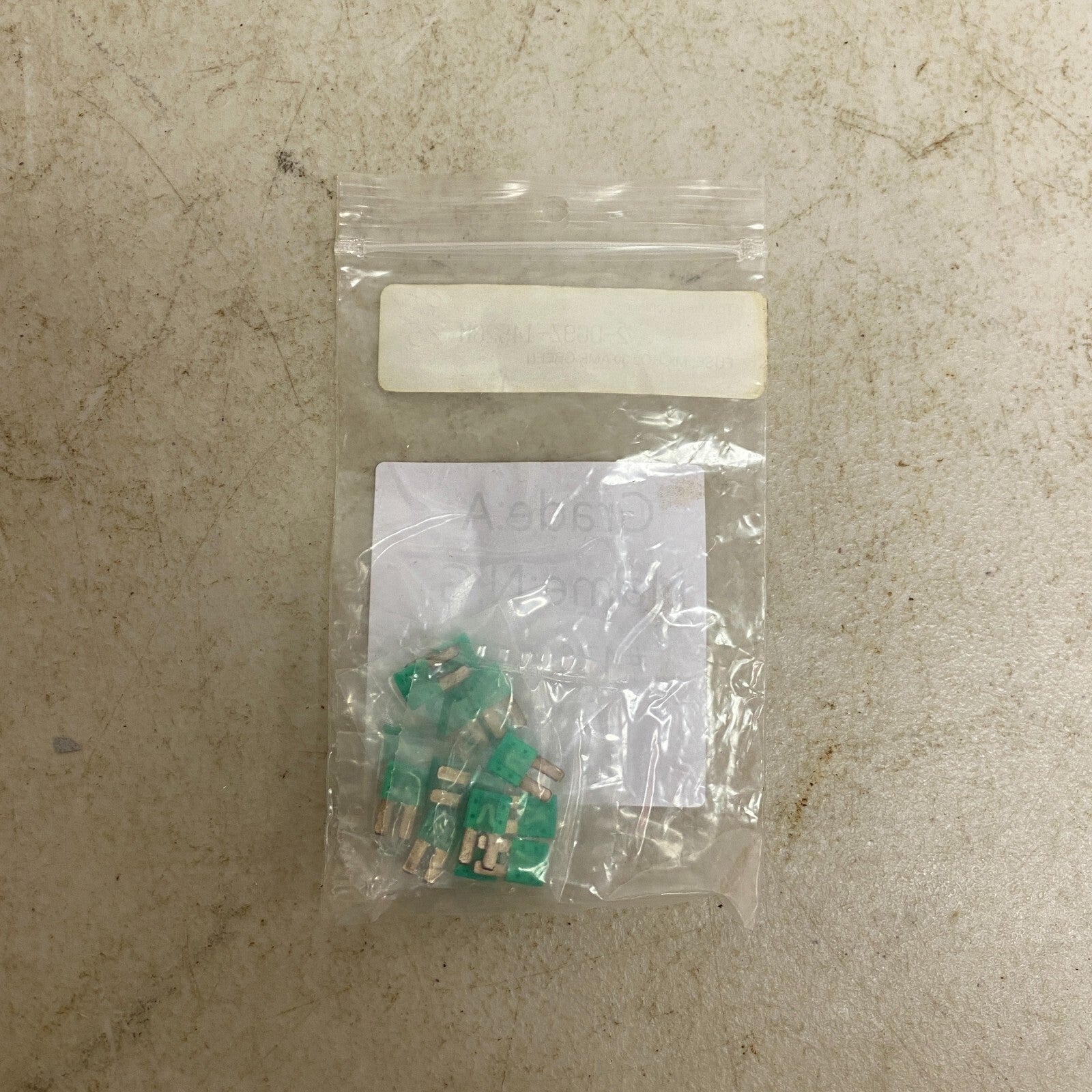 "FUSE" 30 AMP CIRCUIT BREAKER, DG9Z-14526-M