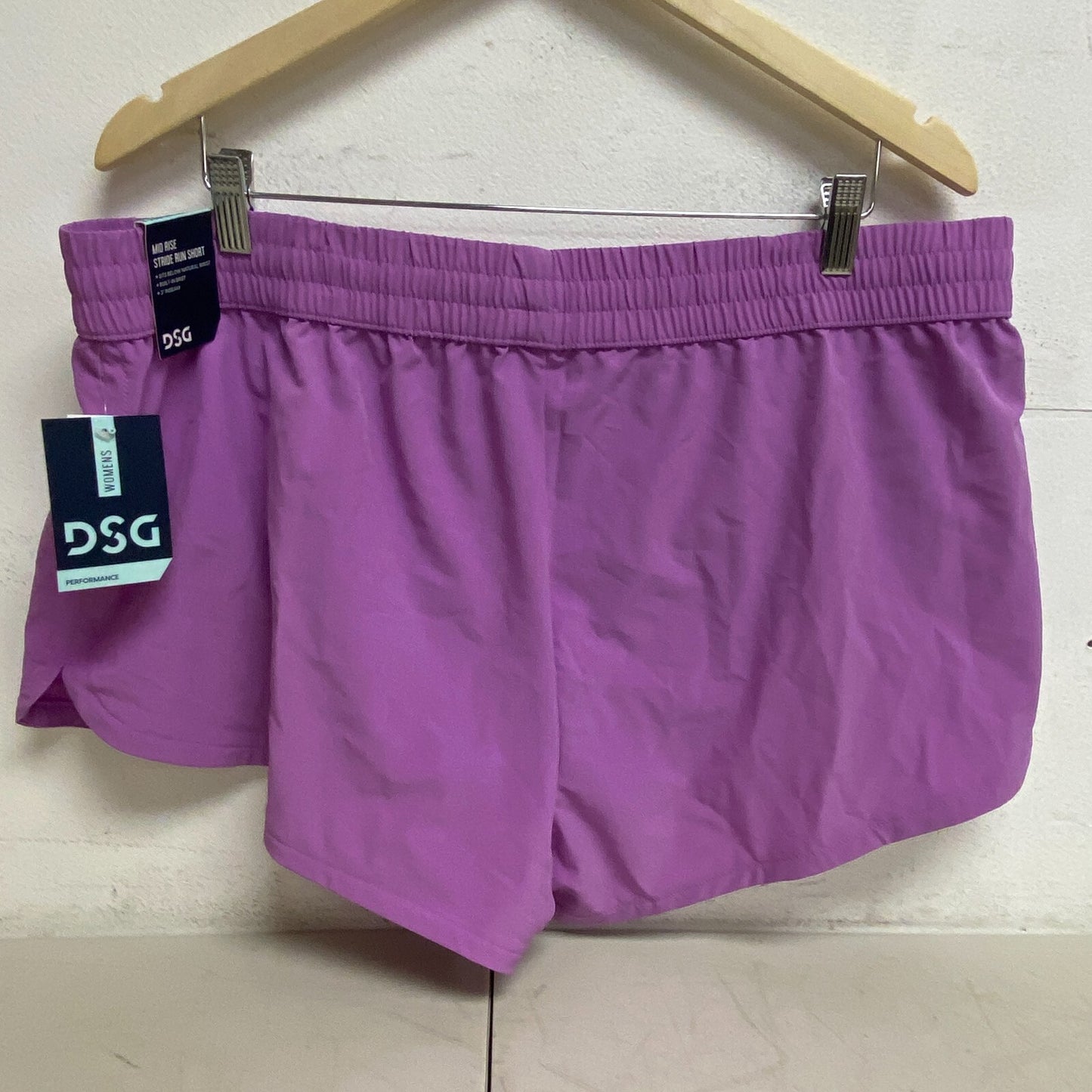 DSG Women's Stride Shorts Lilac Fields DAW39320AZ BRAND NEW