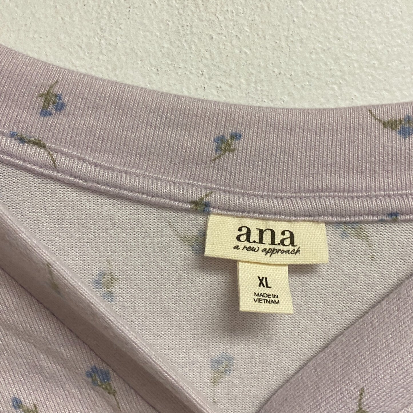 Ana a new approach size XL crop long sleeve button v-neck cardigan color Ditzy