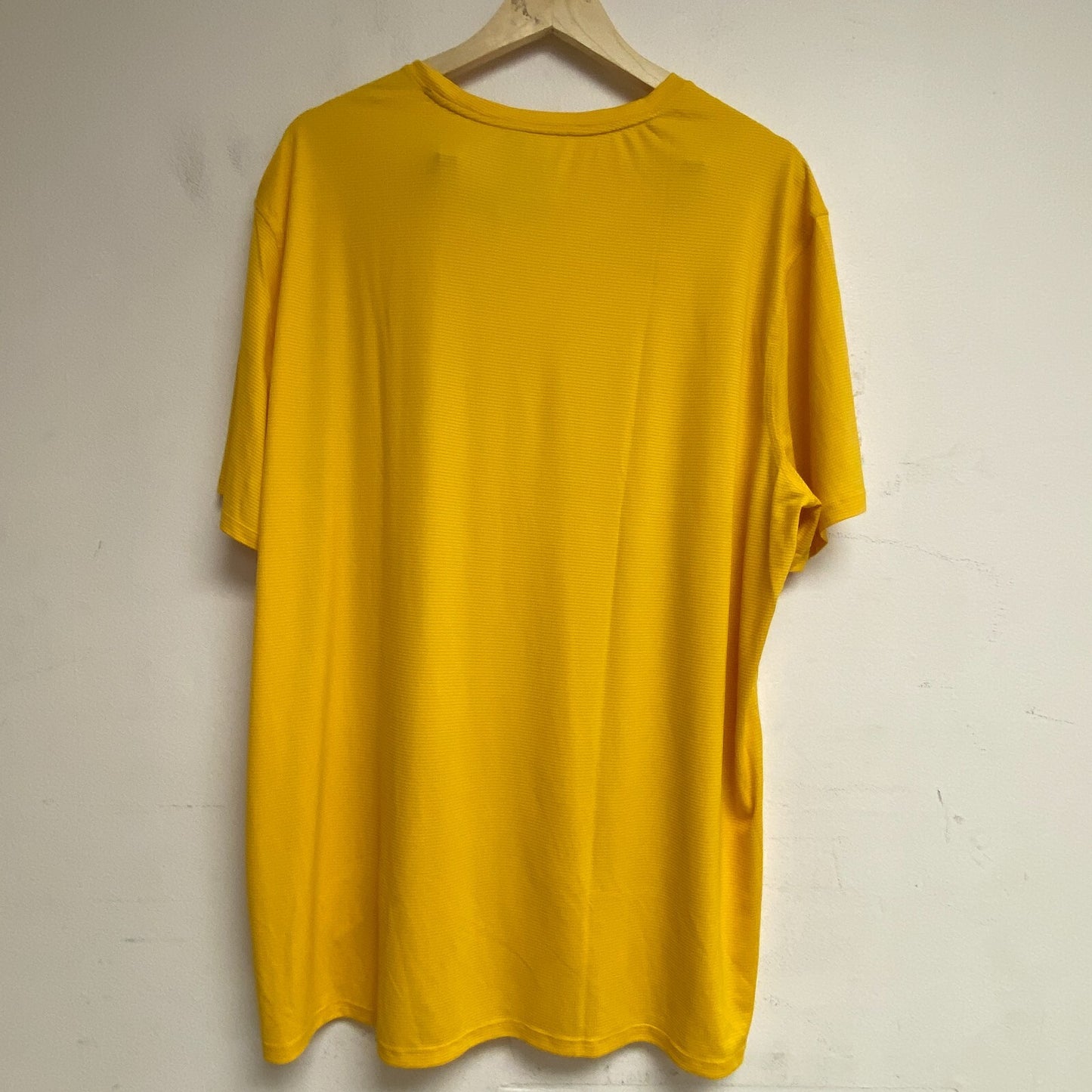DSG Men's Run Short Sleeve T-Shirt Deep Yellow DAM12204 BRAND NEW