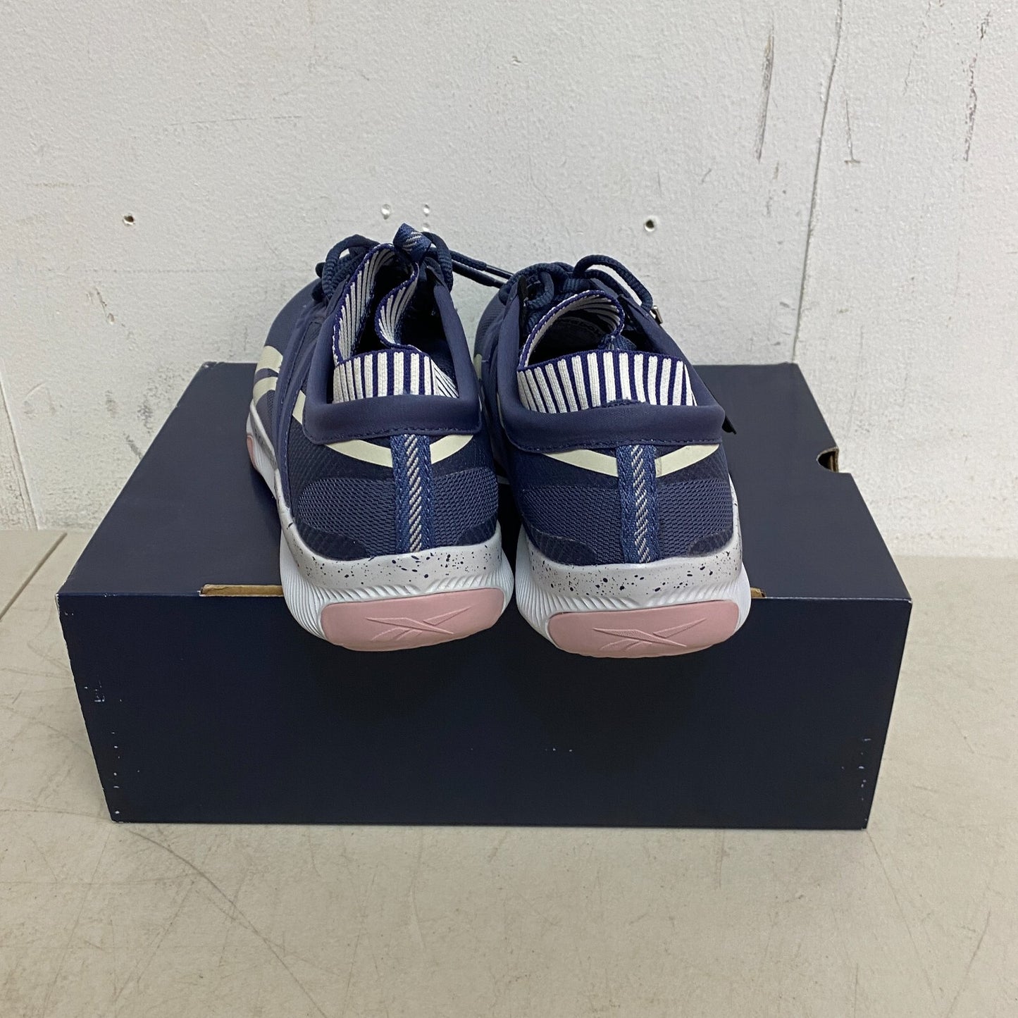 Reebok Women's HIIT TR Composite Toe Work Shoe Blue/Pink/White Size 10M RB481