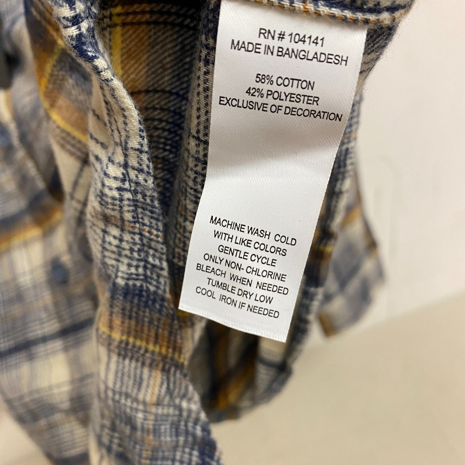 Alpine Design Men's AD M Brushed Flannel Multi Hawthorn Plaid ADM23300