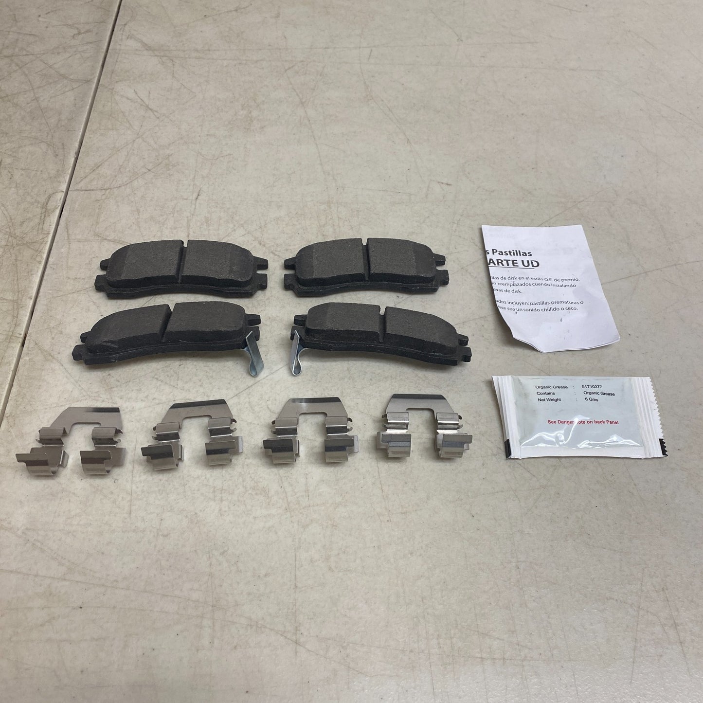 Bendix MKD698FM Fleet MetLok Semi-Metallic Rear Brake Pads Heavy Duty