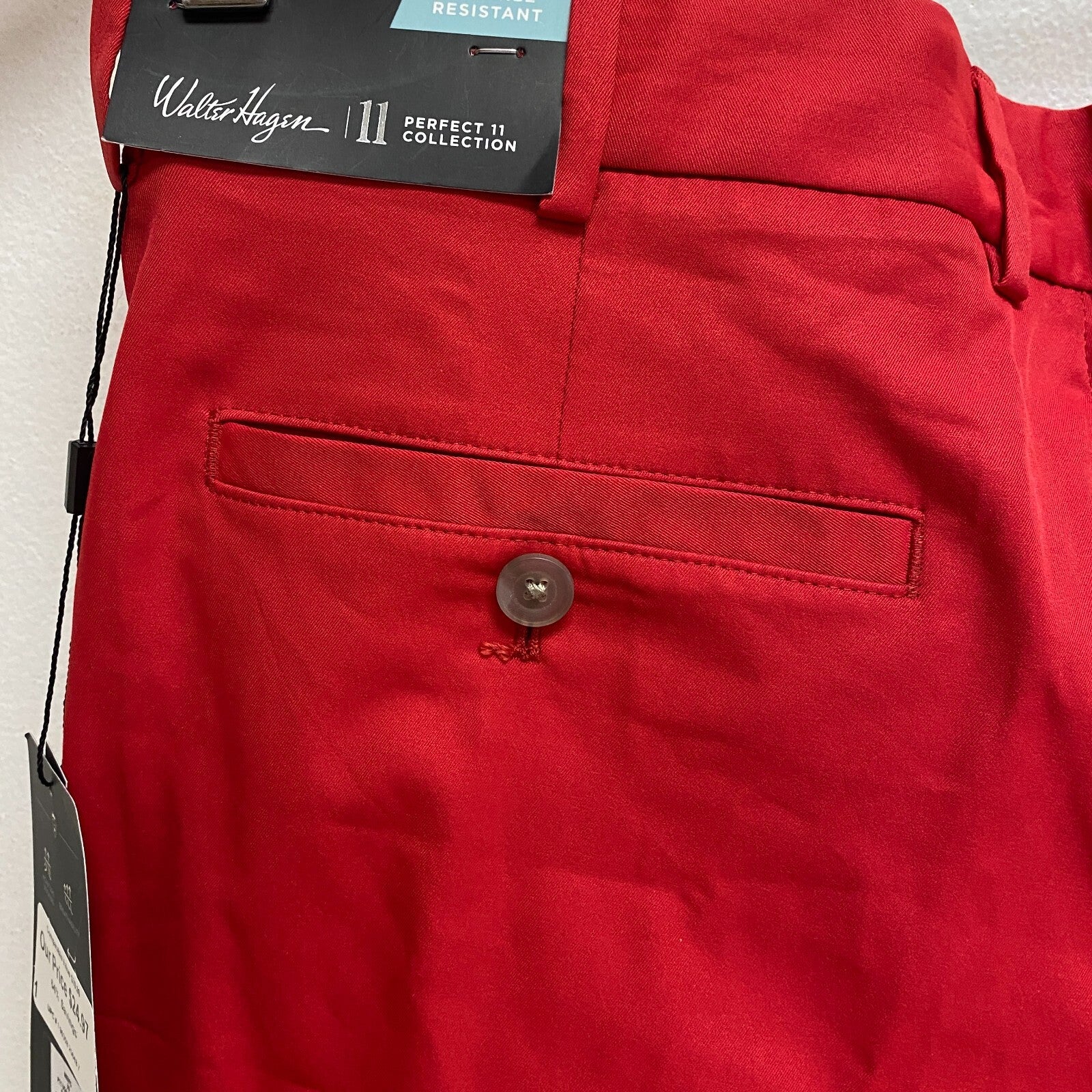 Walter Hagen Men's 10" Flat Front P11 USA Solid Short Positive Red MGA14185
