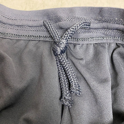 VRST Men's Enthusiast 7" Relaxed trendy Run Short Graphic Charcoal MAX100421