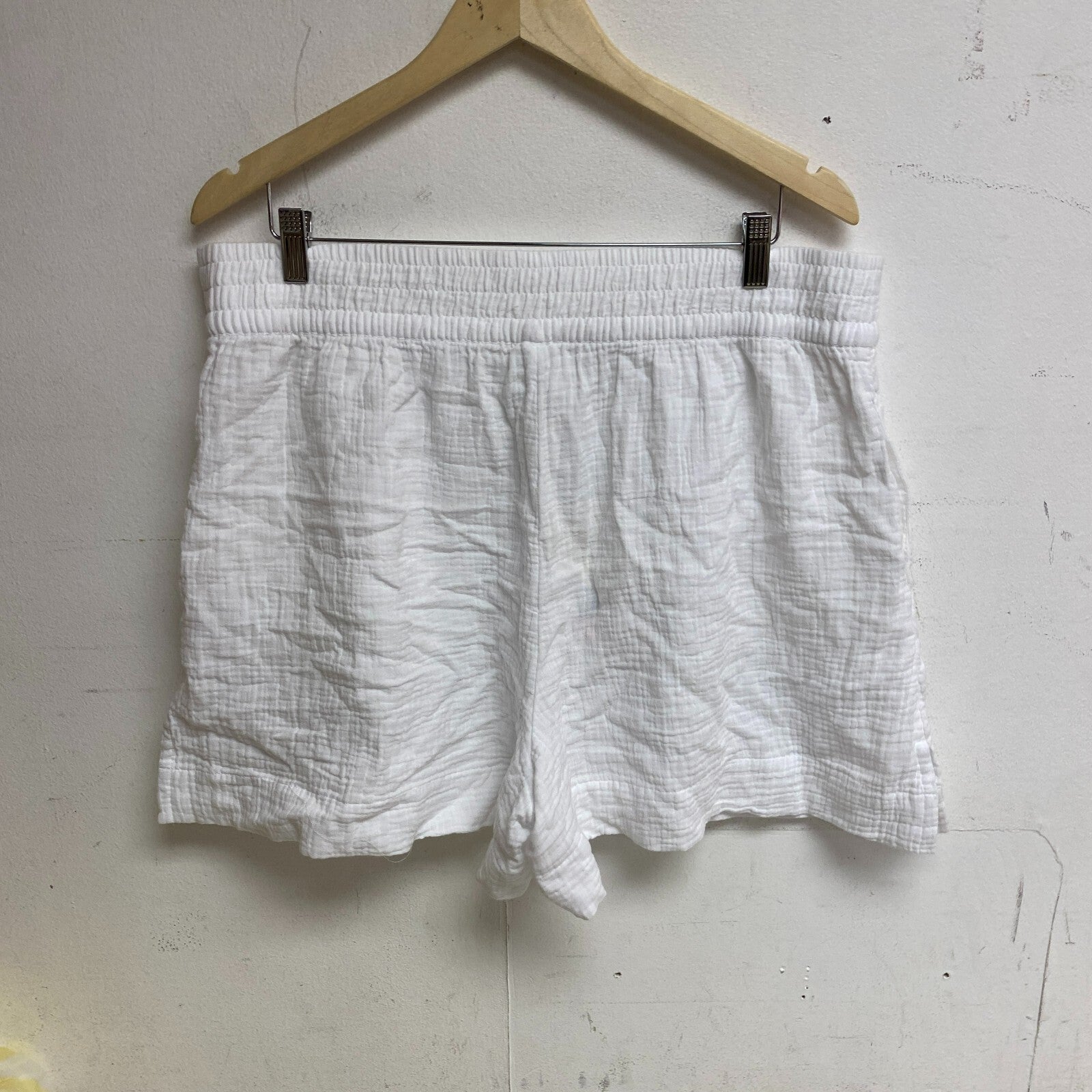 Calia Women Inverted Pleat Pull on Short Pure White Solid WSA23918N