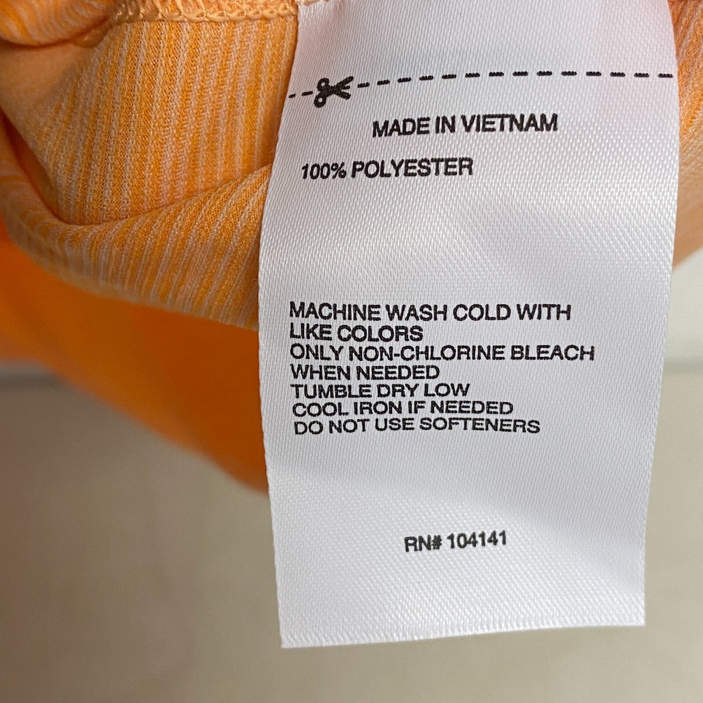 DSG Men's Training Movement Relaxed Tee Cantaloupe / Pure White DAM12100NX