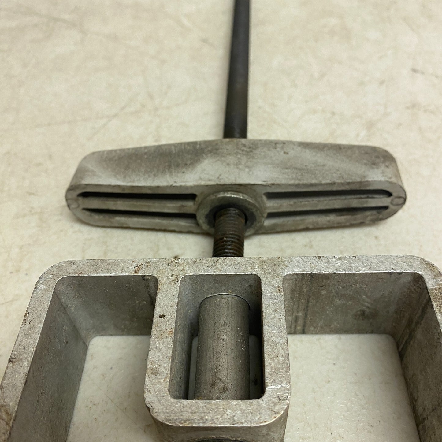 Rotunda for Ford Adapter For 303-290A (Support Hook)  303-290A/12