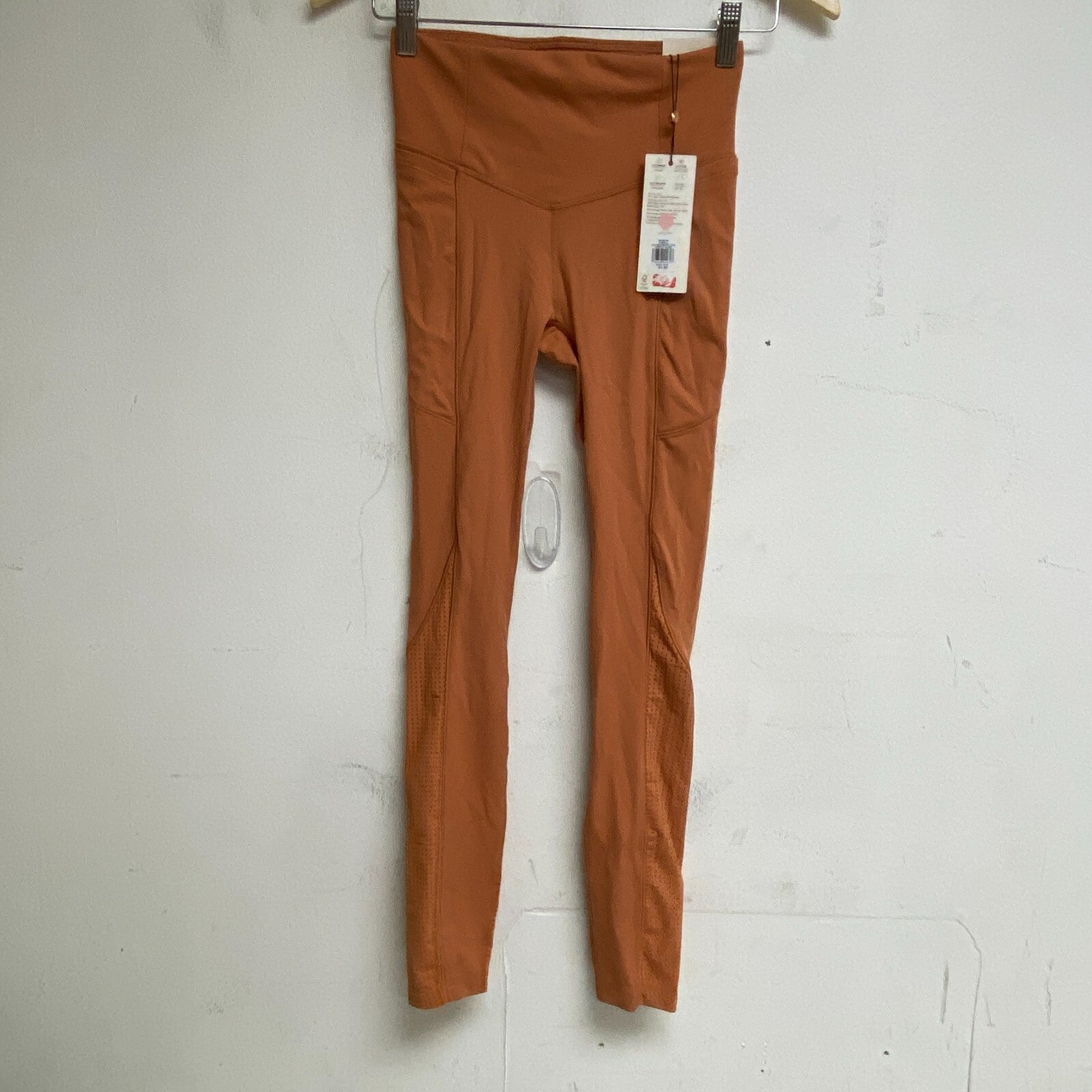 CALIA Women's Energize Mesh 7/8 High Rise Ankle Legging Apricot Aura WAX12376