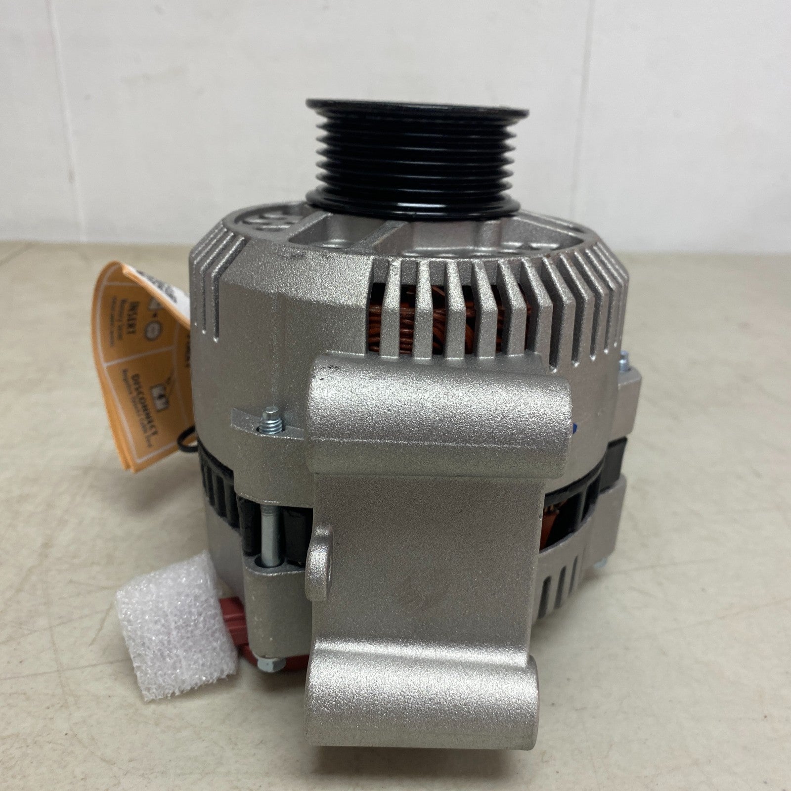 CARQUEST Premium Remanufactured Alternator 95 A Clockwise Rotation Model 7794A