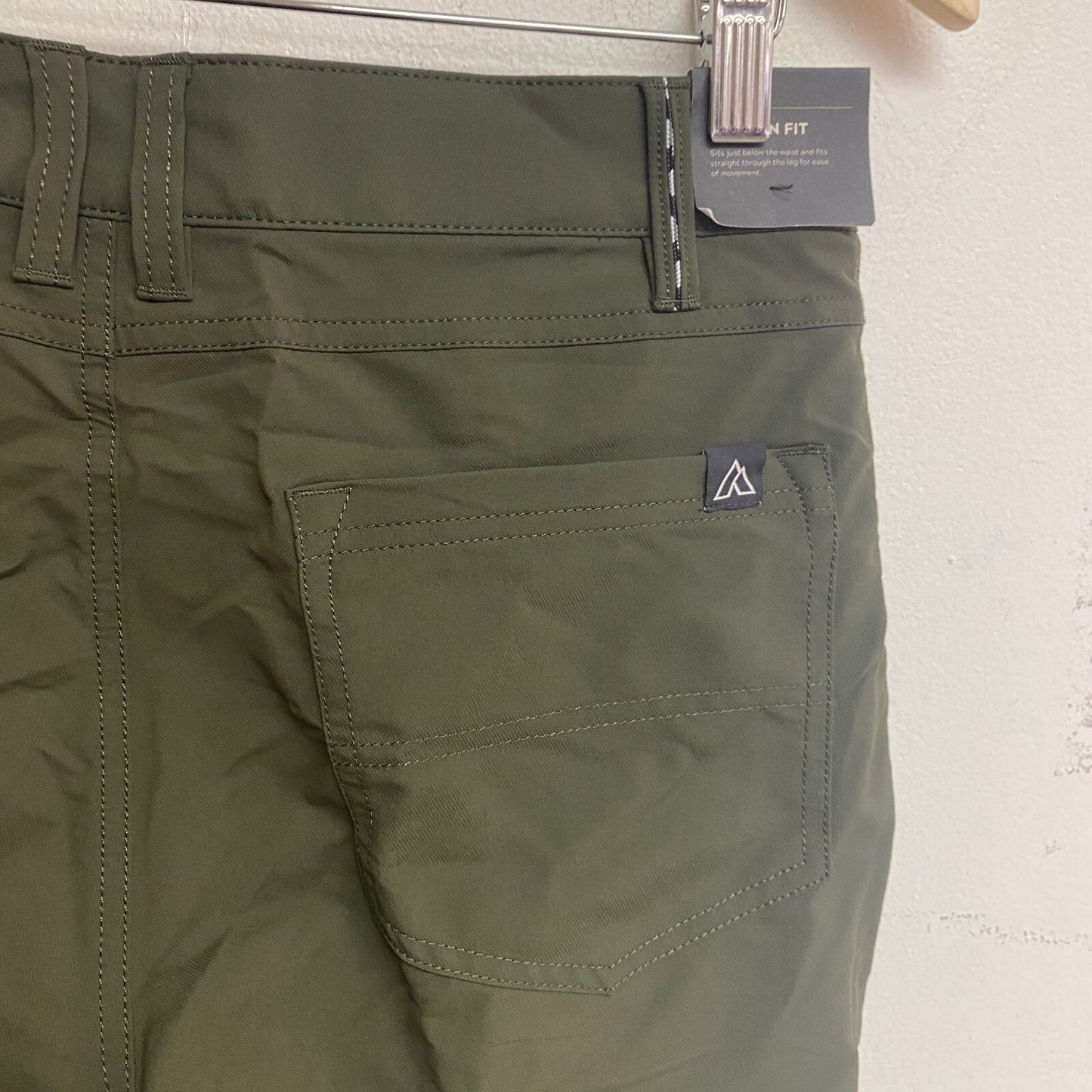 Alpine Design Men's M AD Trailhead Tech Pant Forest Night ADM23910 Brand New