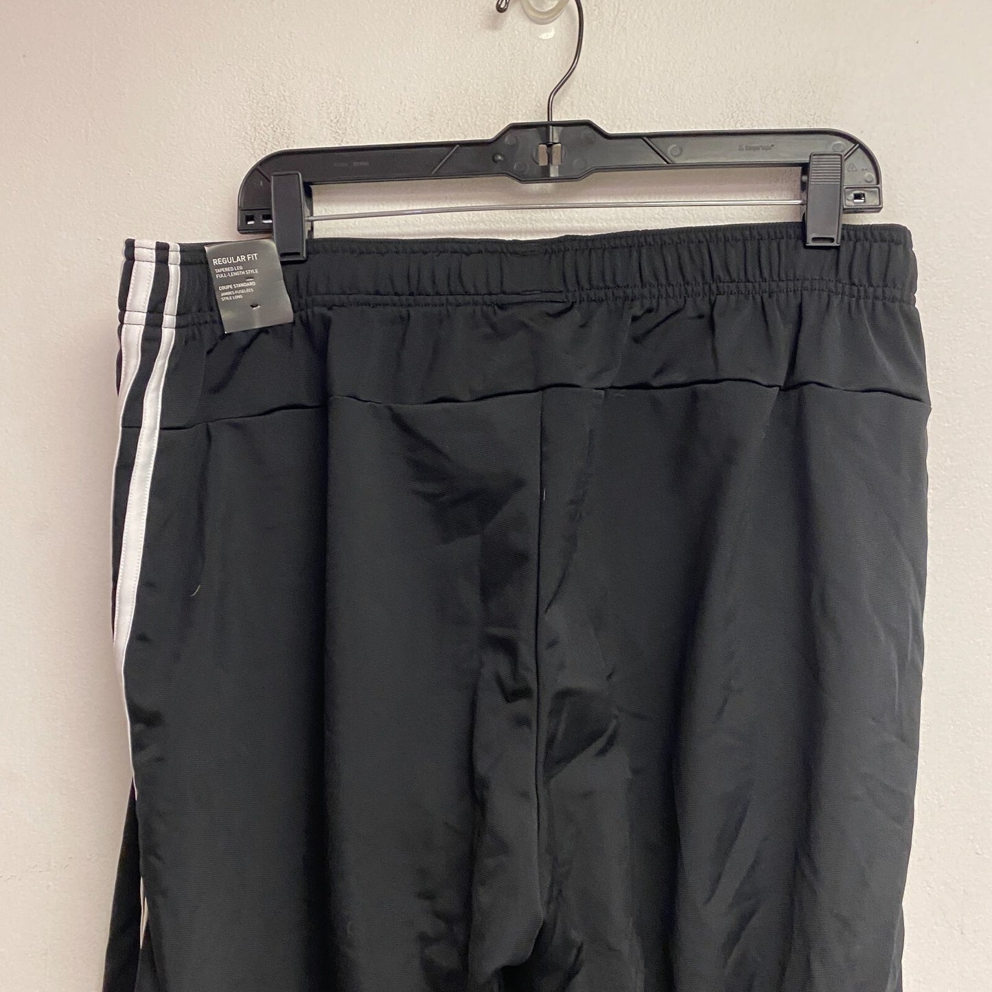 Adidas Men's Multi-sport 3 Stripe Joggers Size Extra Large Color: Black *NWT